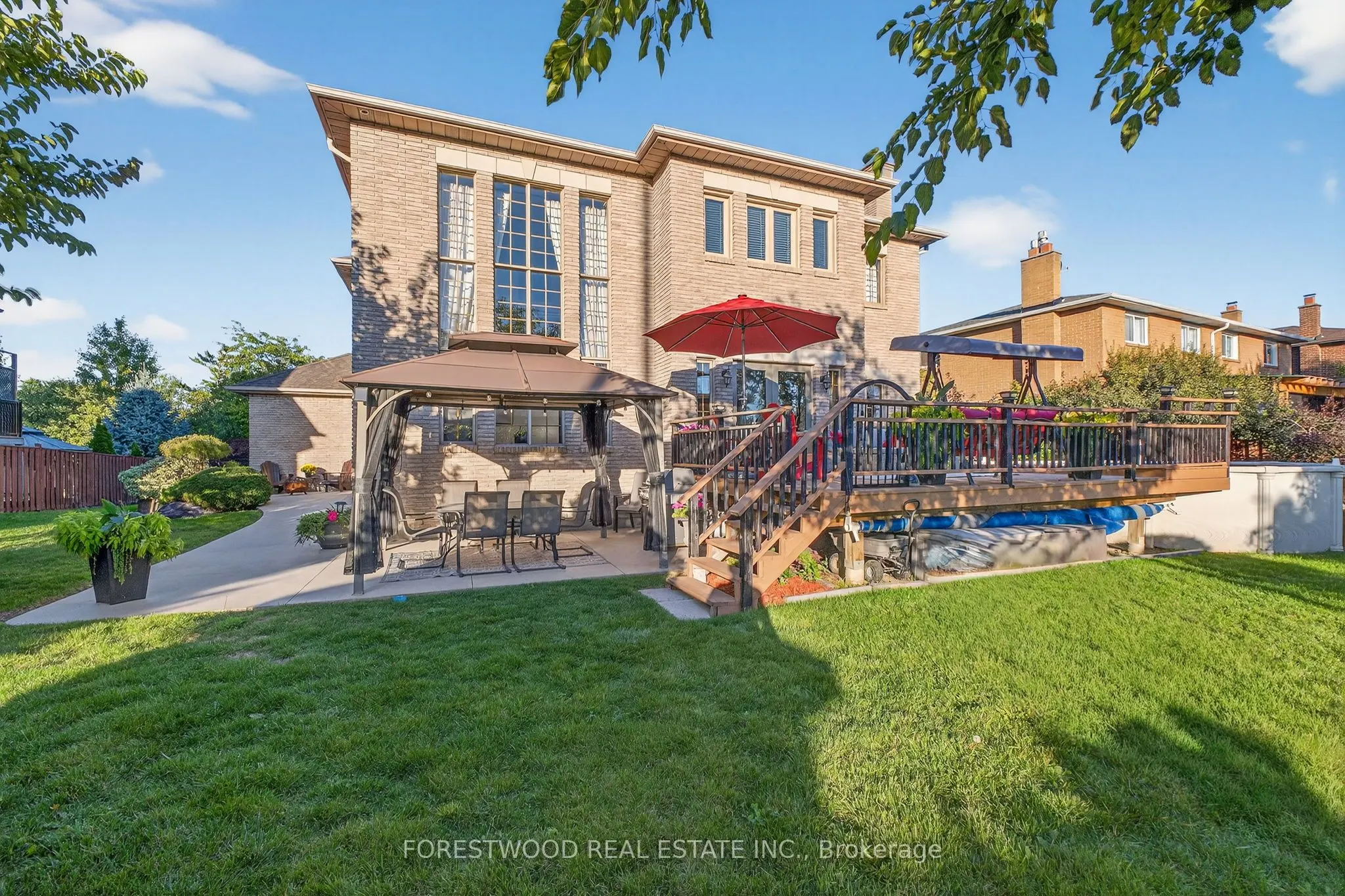 971 Lovingston Crescent
