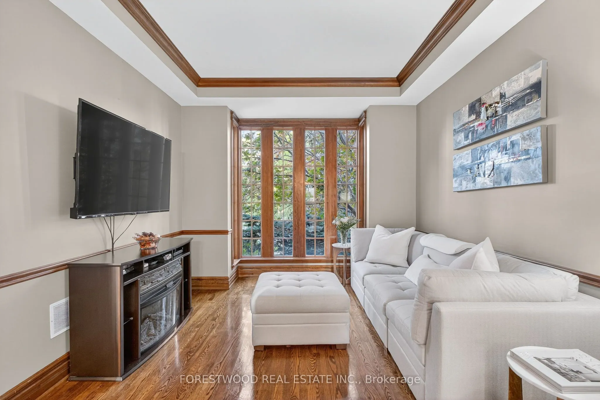 971 Lovingston Crescent