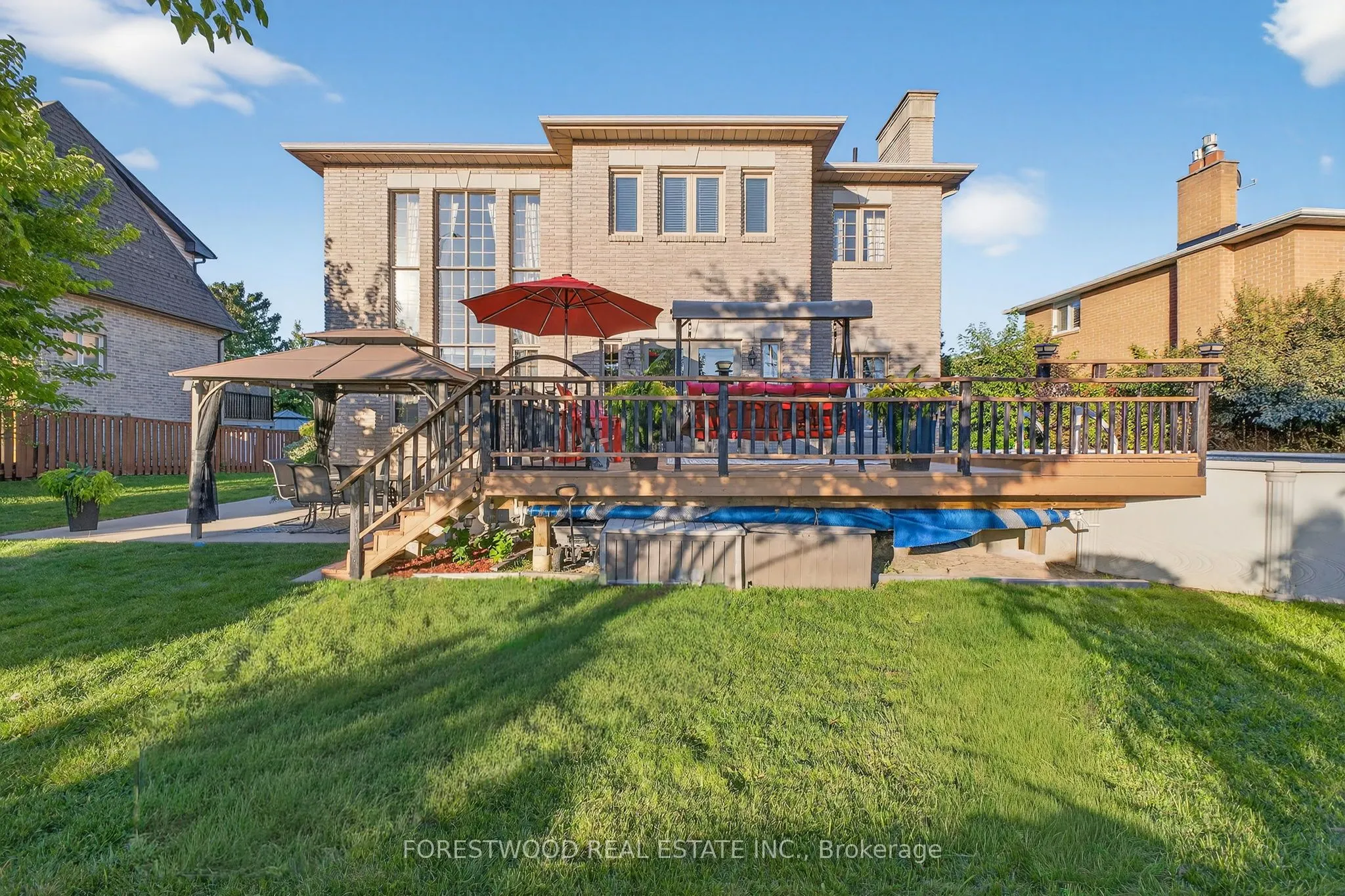 971 Lovingston Crescent