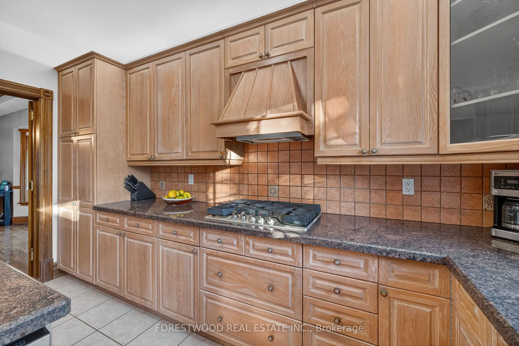 971 Lovingston Crescent