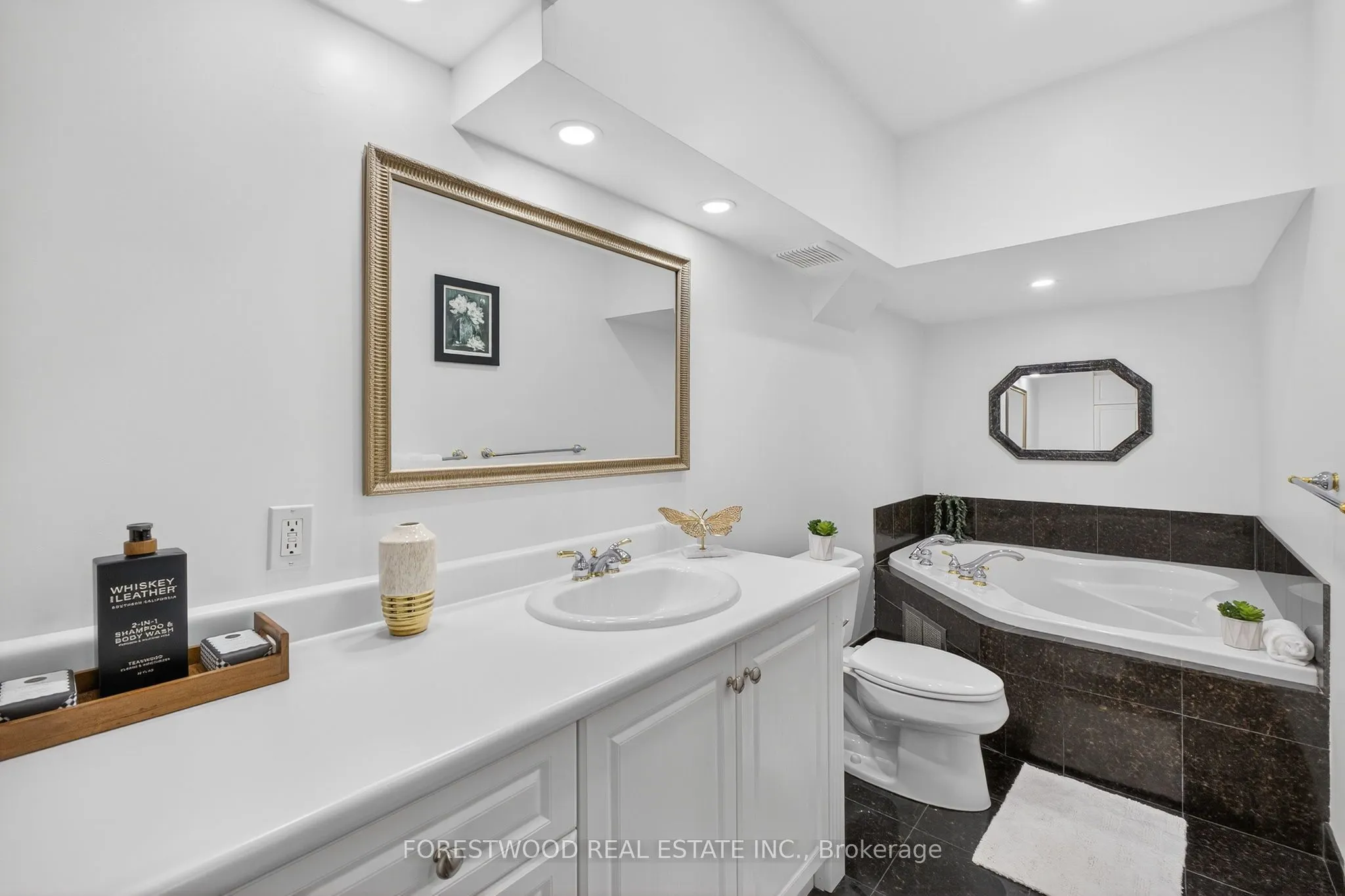 971 Lovingston Crescent