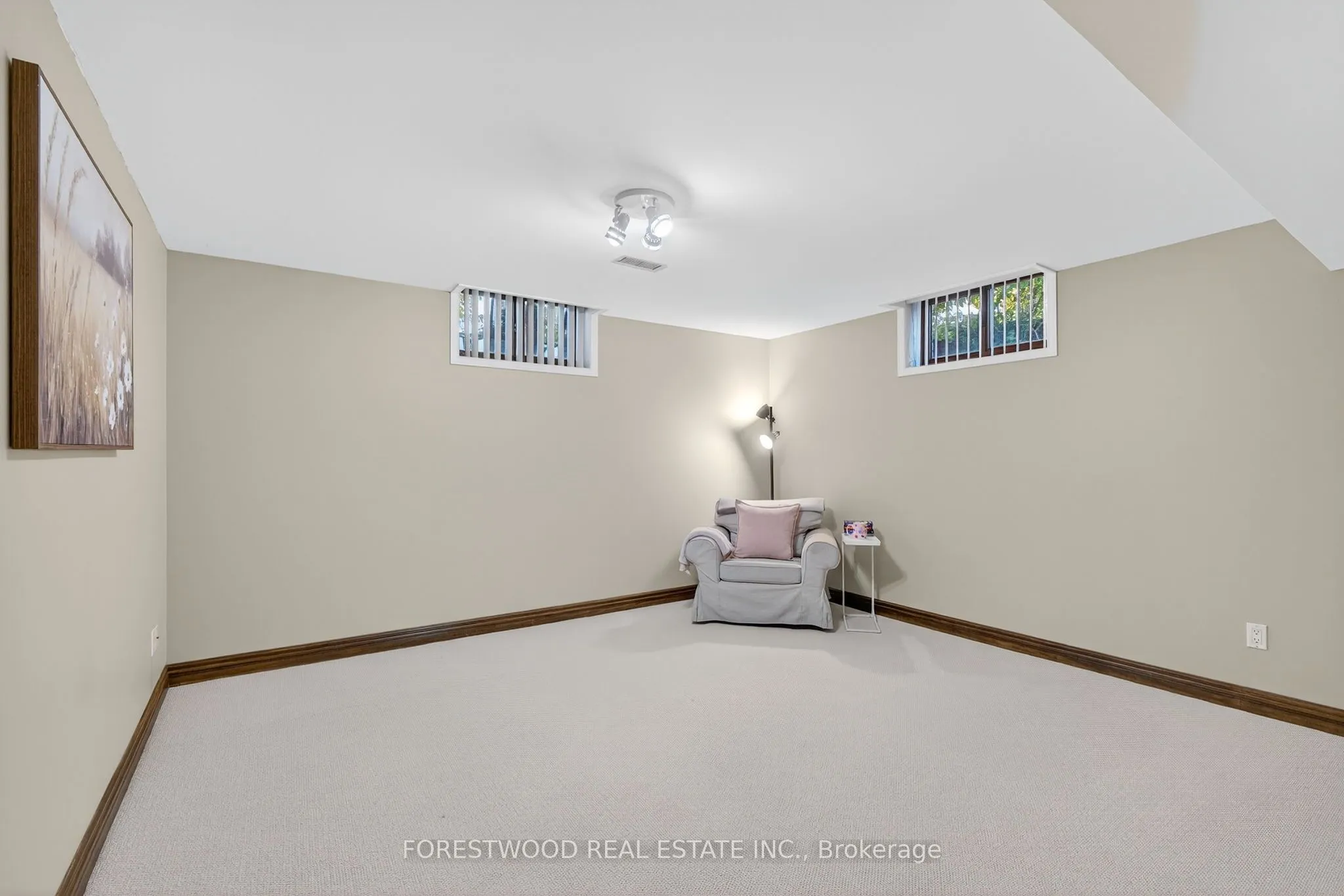 971 Lovingston Crescent