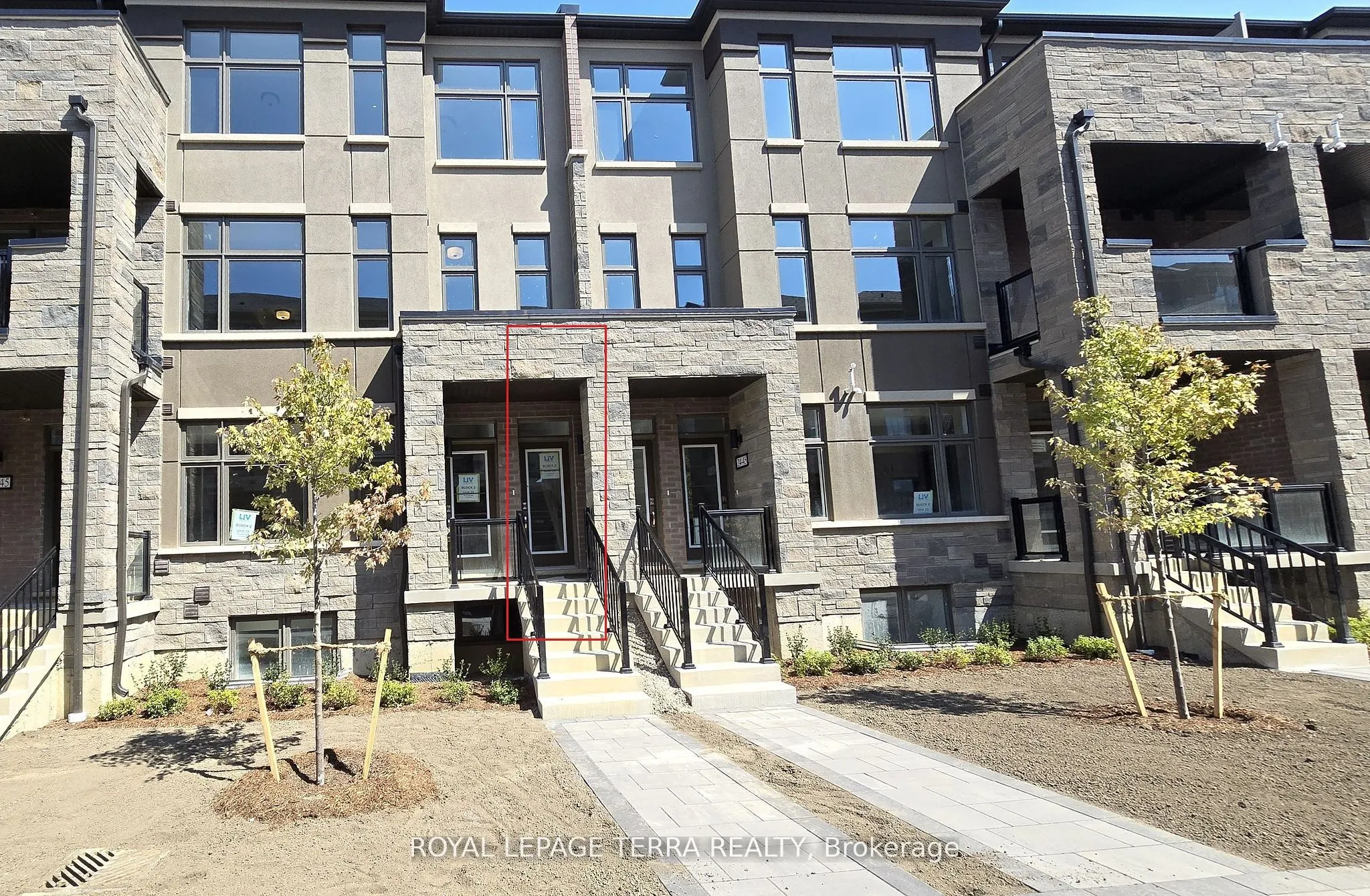 45 Fieldridge Crescent, #20