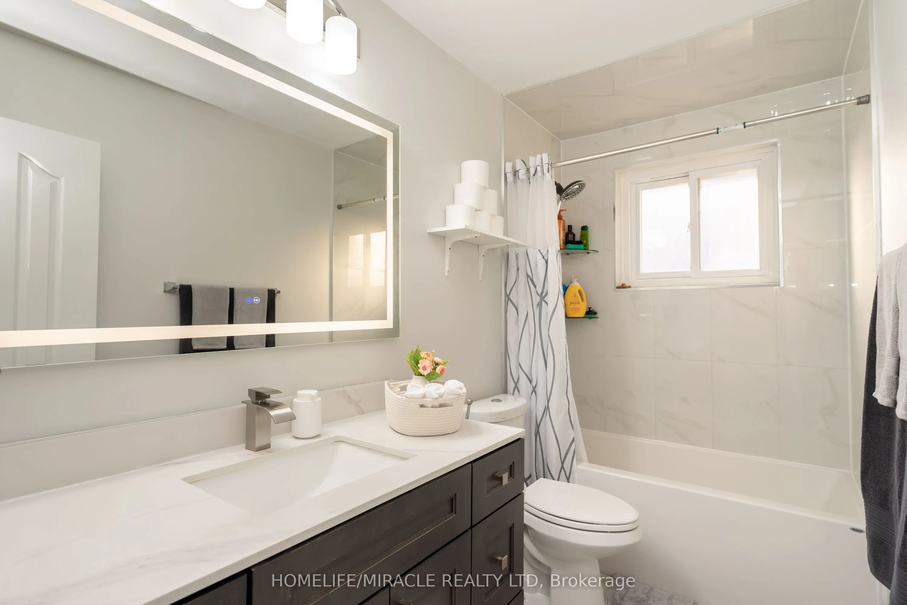 5 Finsbury Drive, #Main