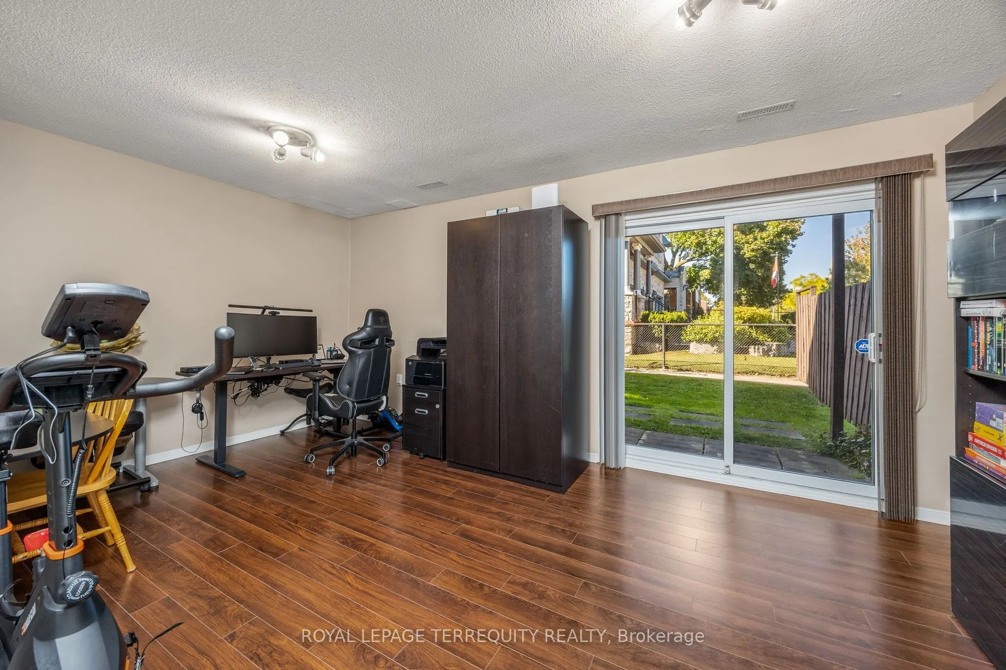 526 Renforth Drive, #14