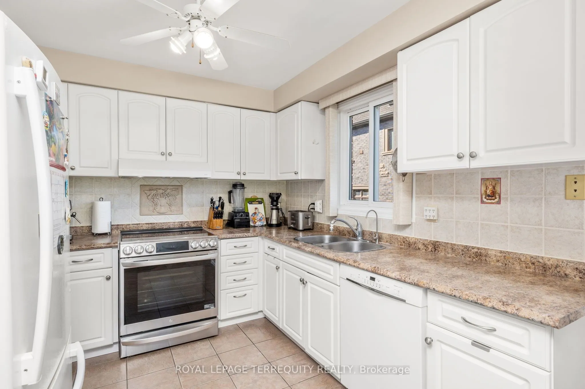 526 Renforth Drive, #14