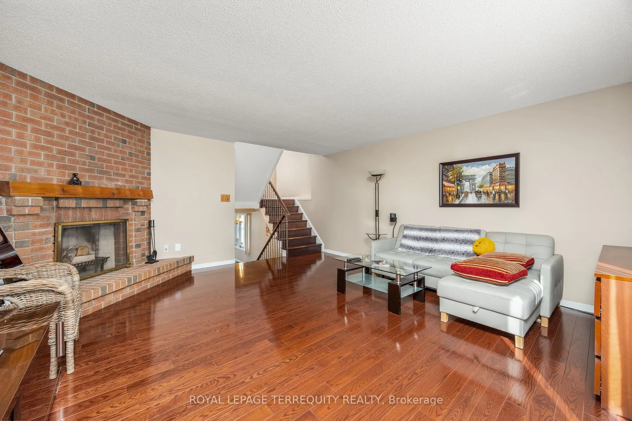 526 Renforth Drive, #14