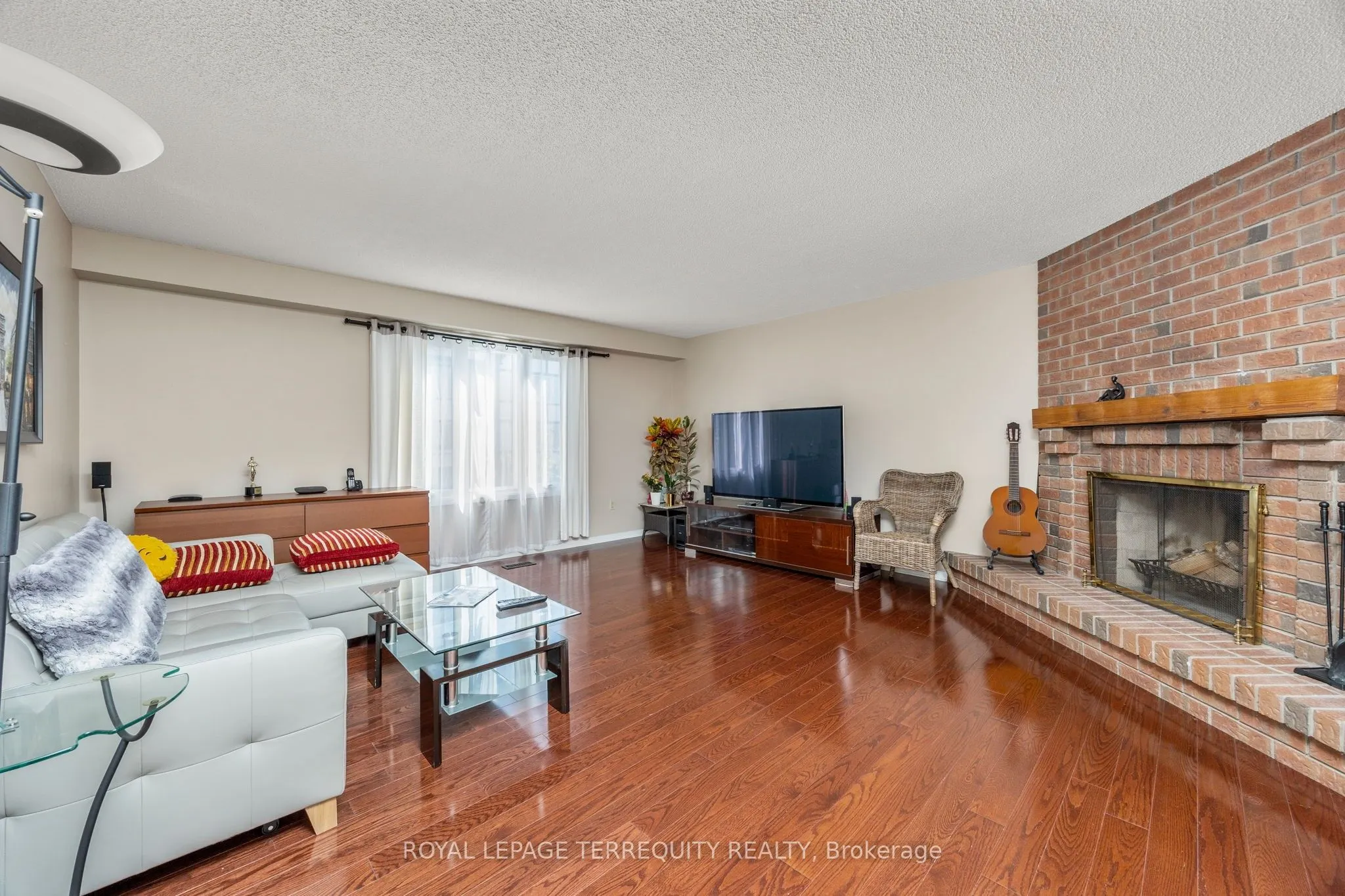 526 Renforth Drive, #14