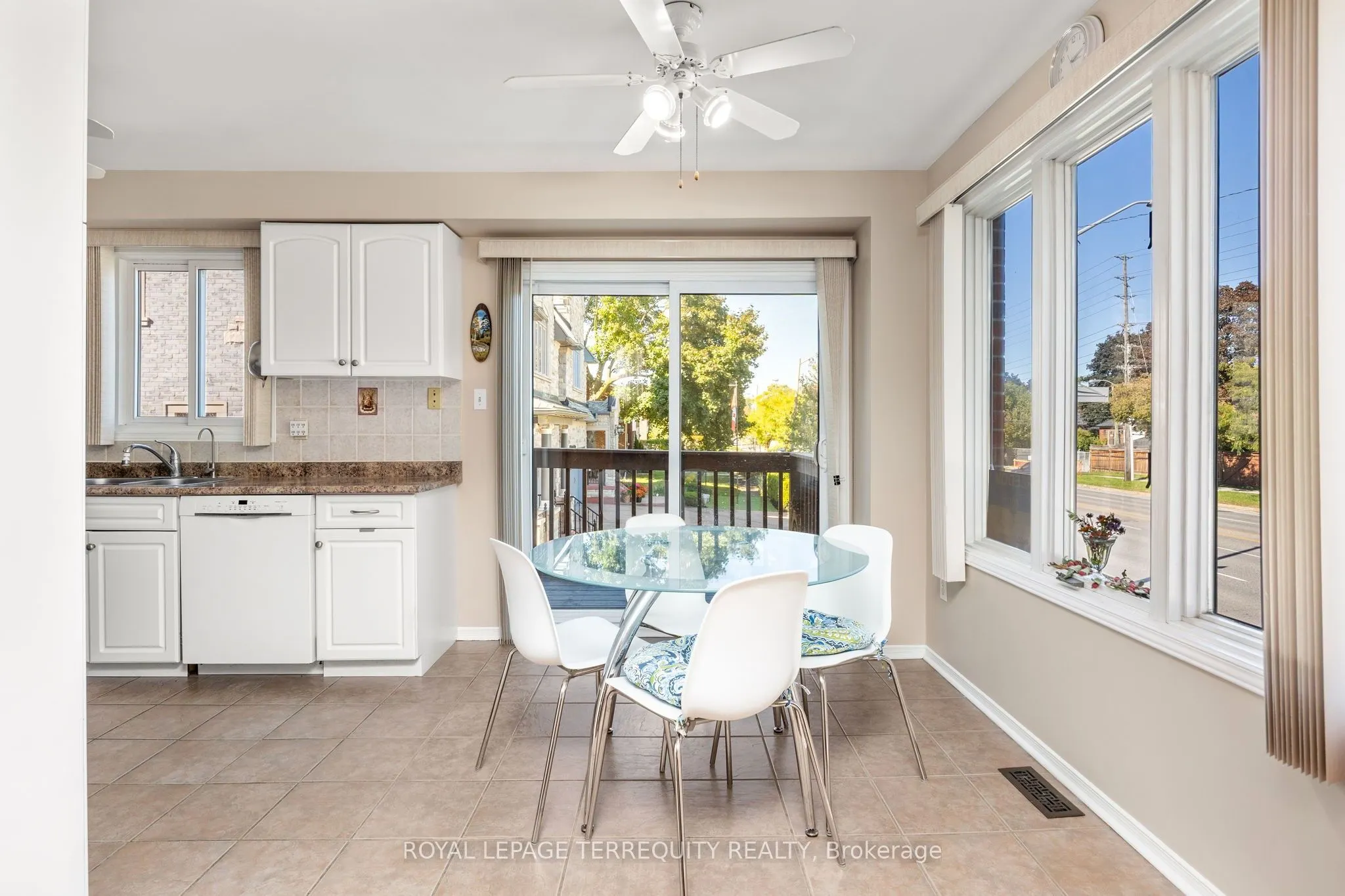 526 Renforth Drive, #14