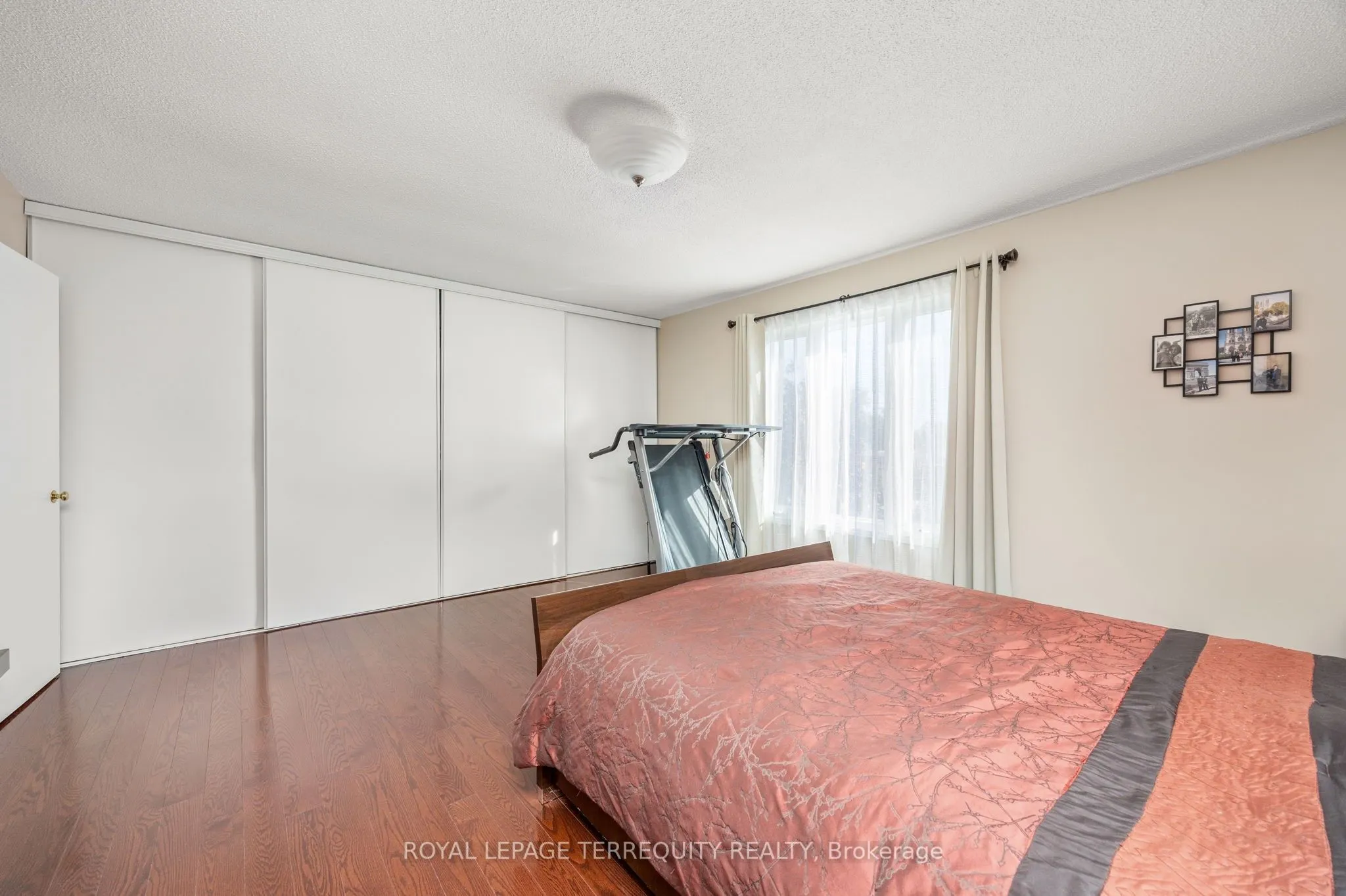 526 Renforth Drive, #14