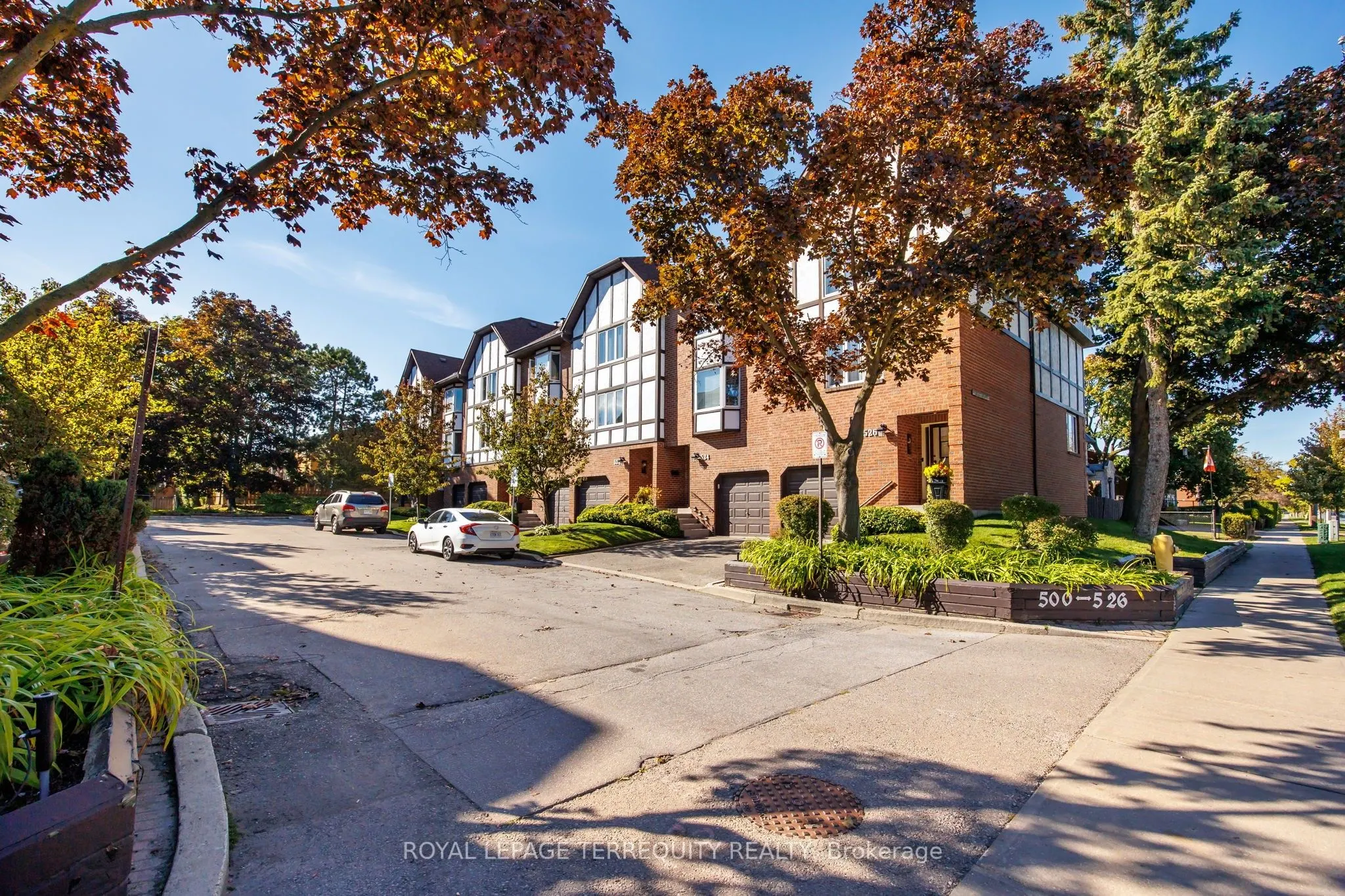 526 Renforth Drive, #14