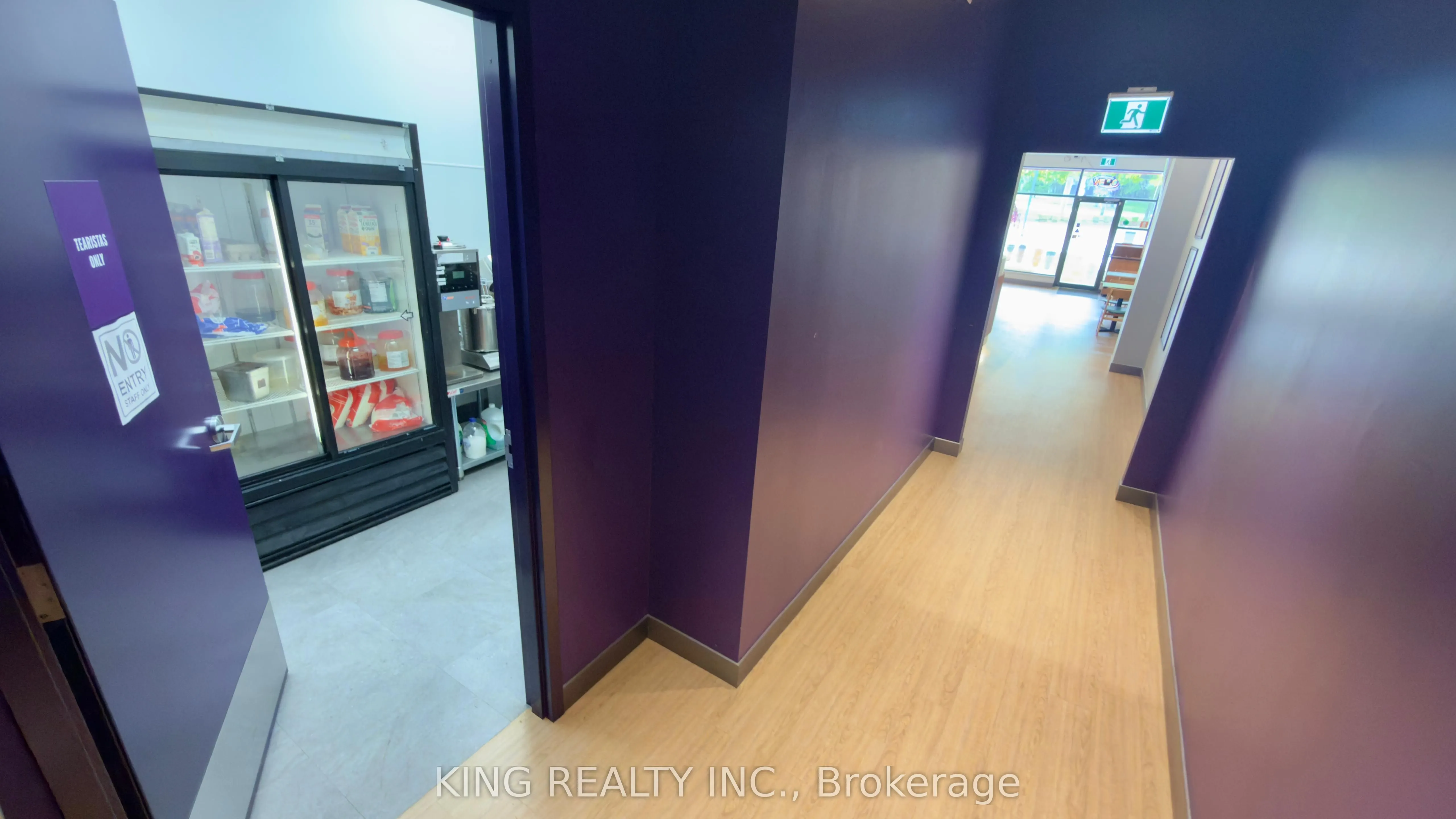 966 Dundas Street E