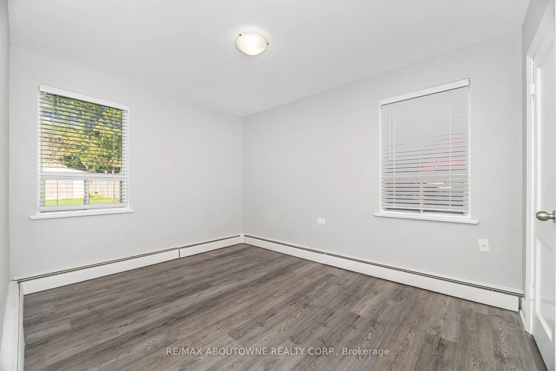2077 Leighland Road