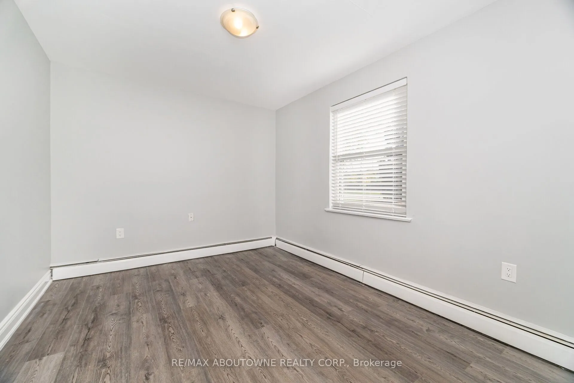 2077 Leighland Road