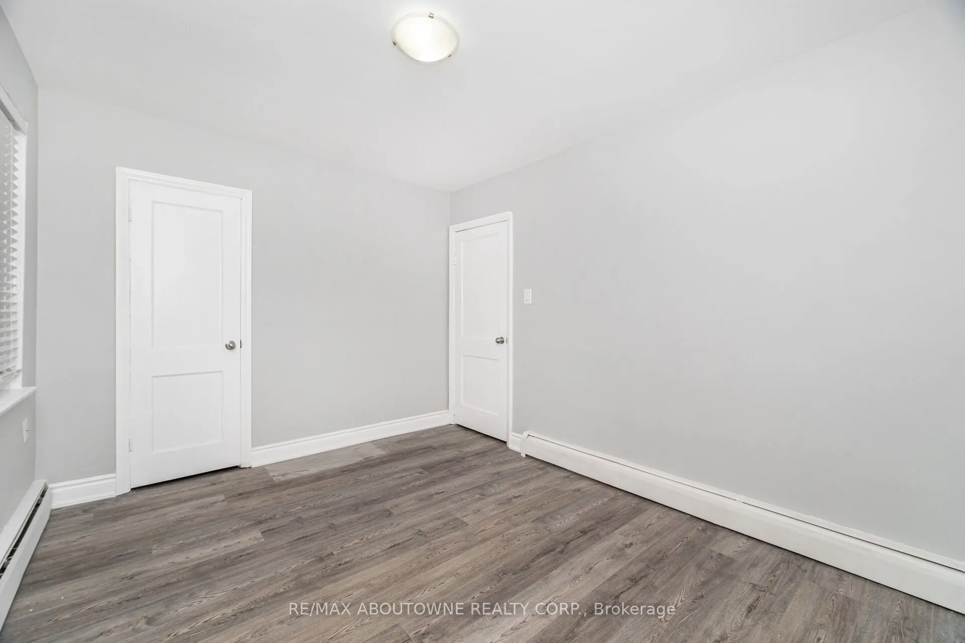 2077 Leighland Road