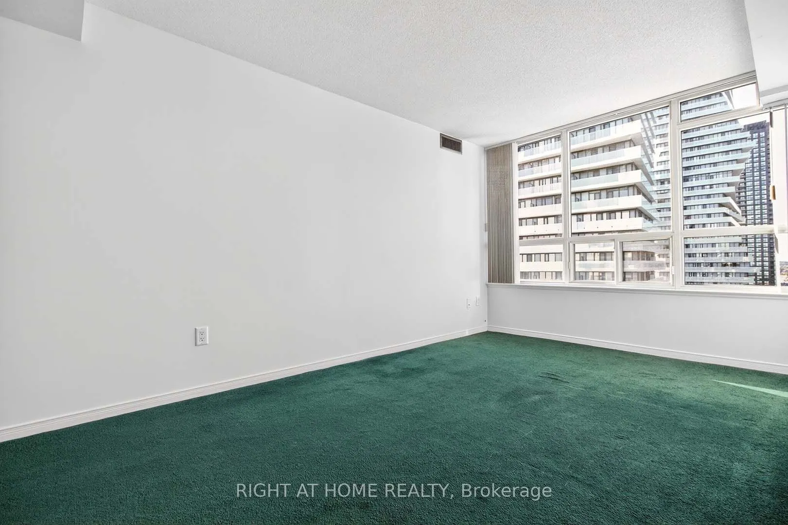 400 Webb Drive, #2204