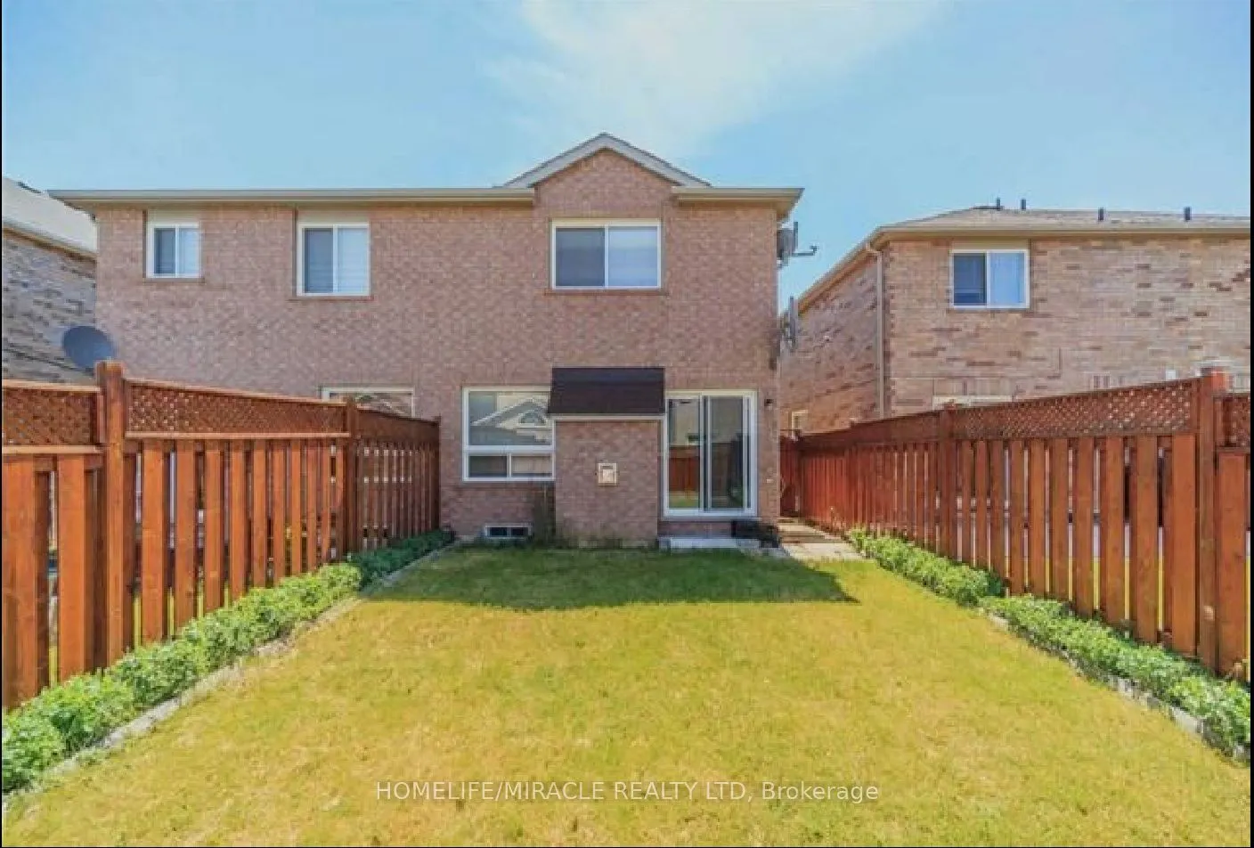 21 Sand Cherry Crescent