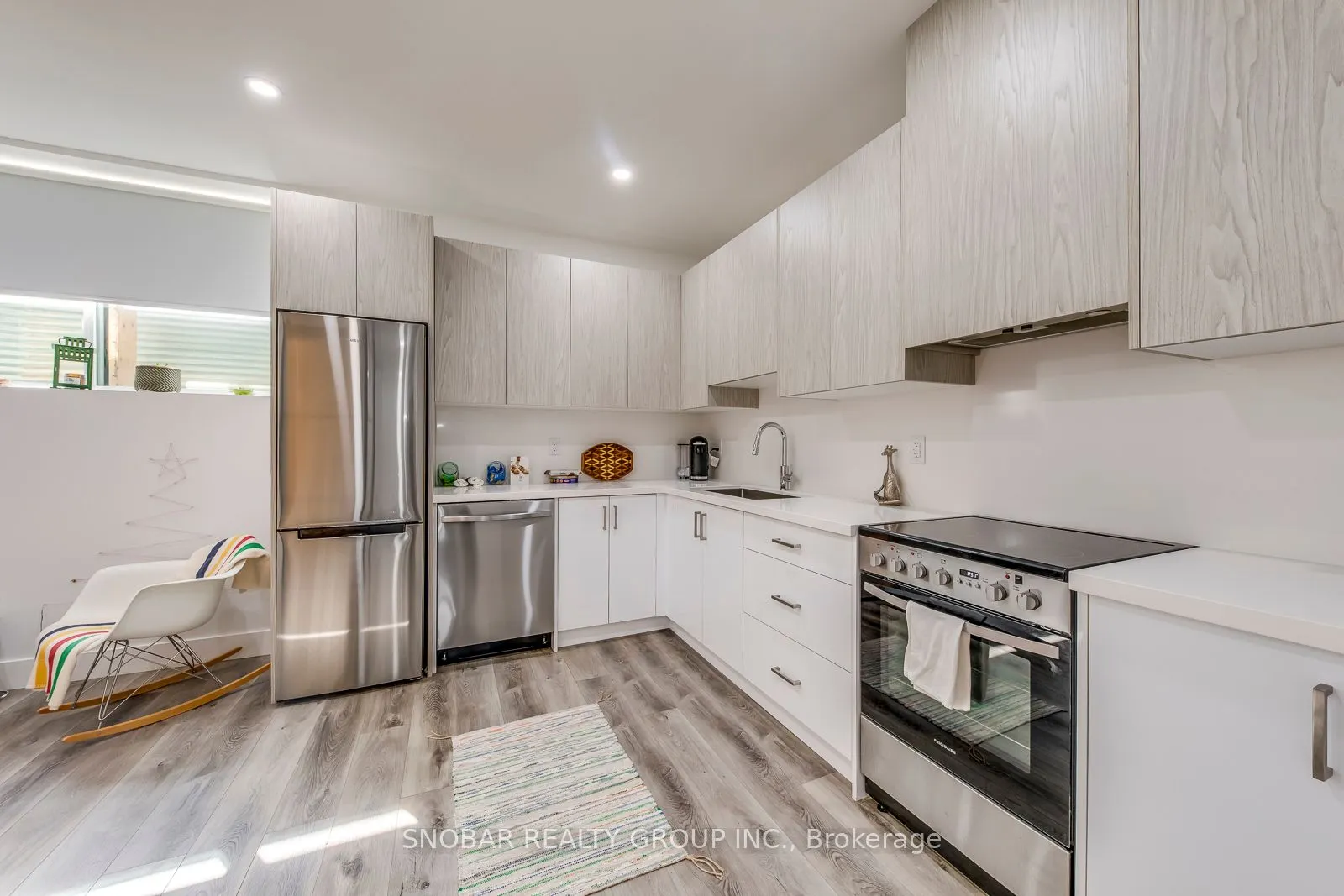 19 Hatfield (Lower #3) Crescent