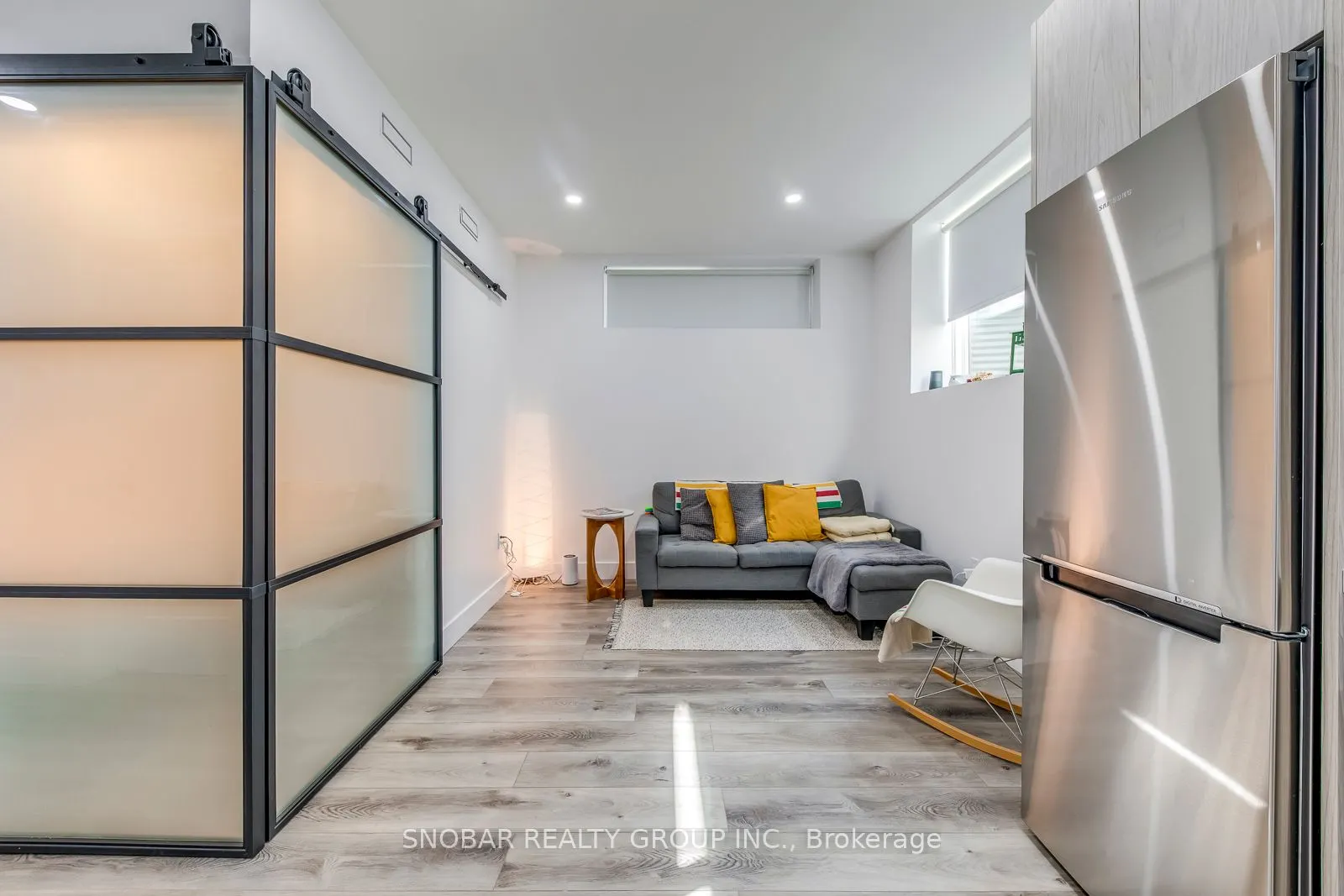 19 Hatfield (Lower #3) Crescent