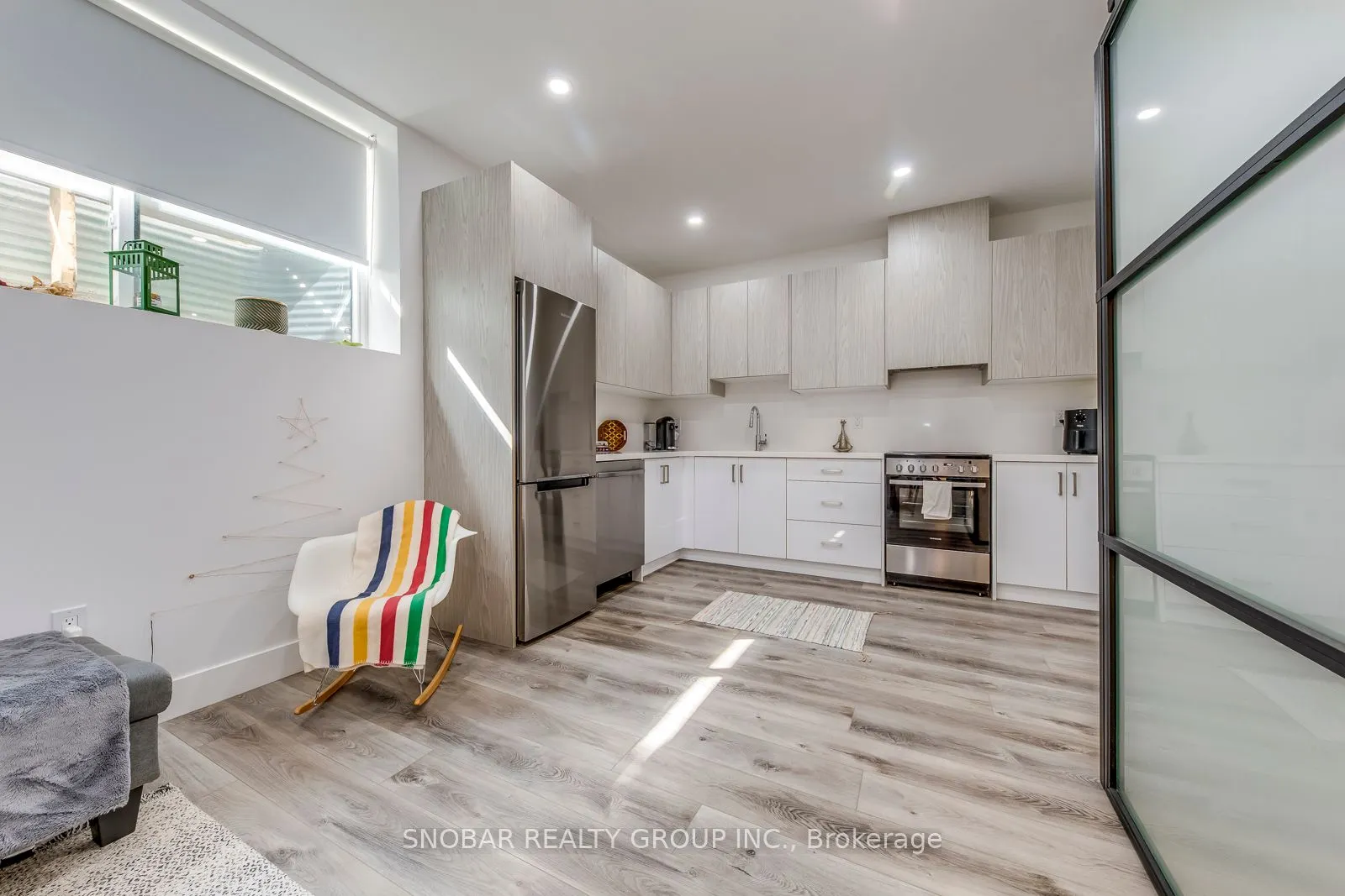 19 Hatfield (Lower #3) Crescent