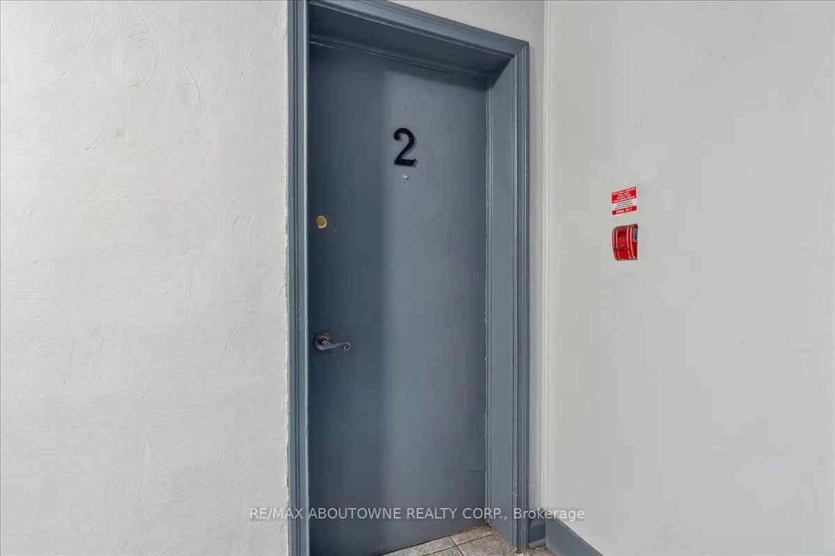 145 North Service Road E, #2