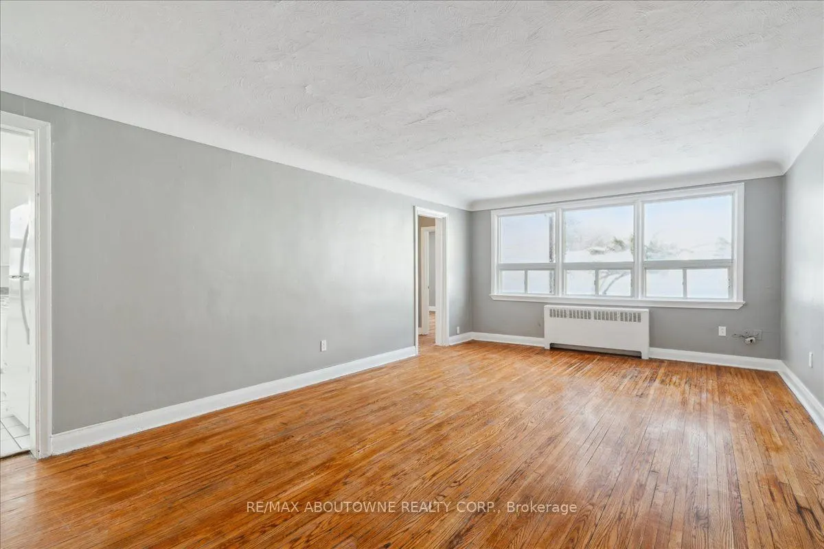 145 North Service Road E, #2
