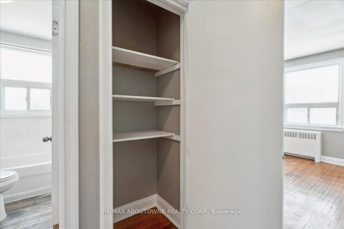 145 North Service Road E, #2