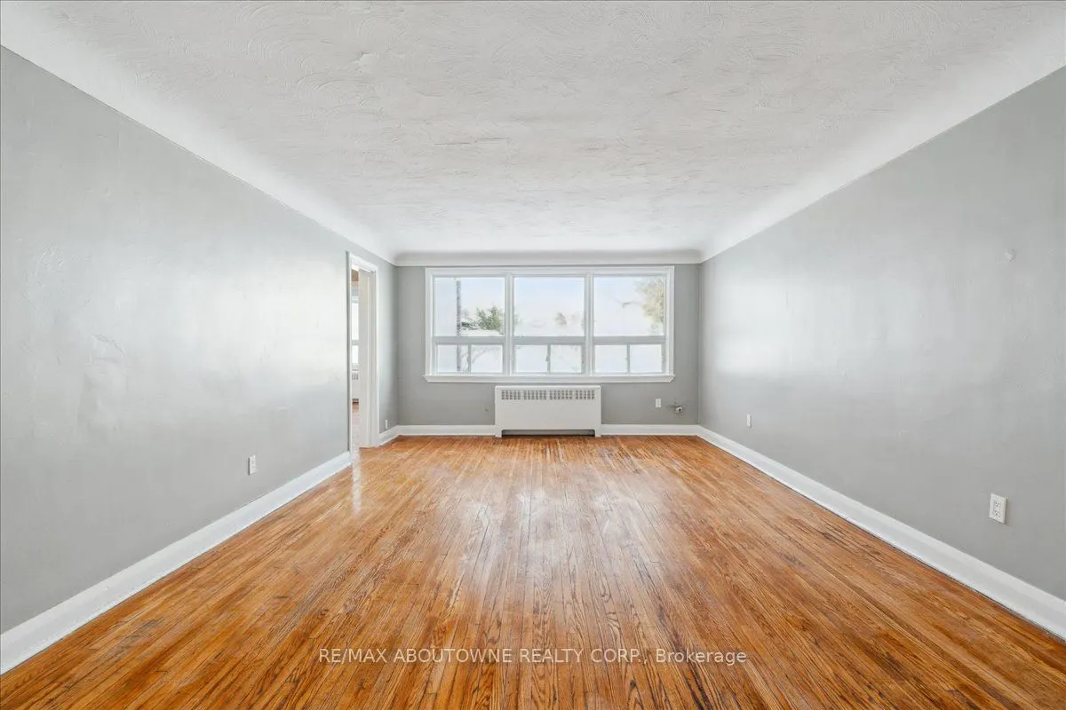 145 North Service Road E, #2