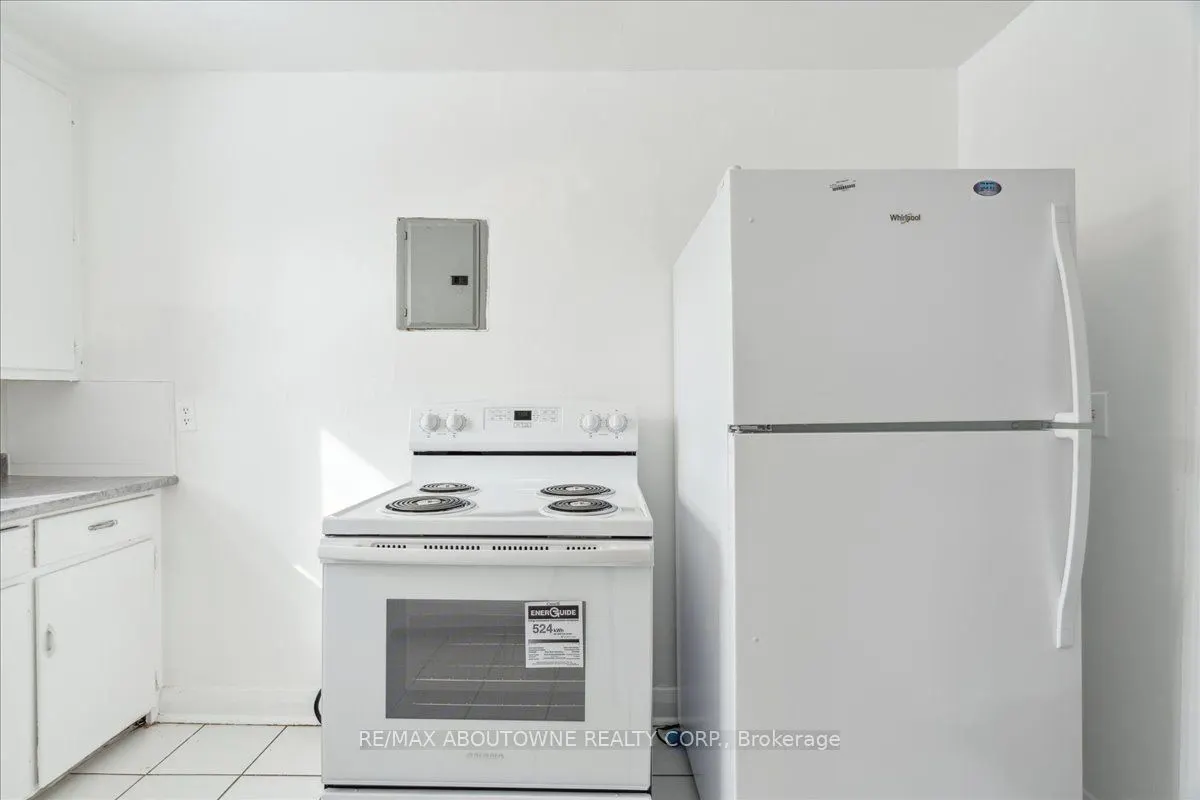 145 North Service Road E, #2