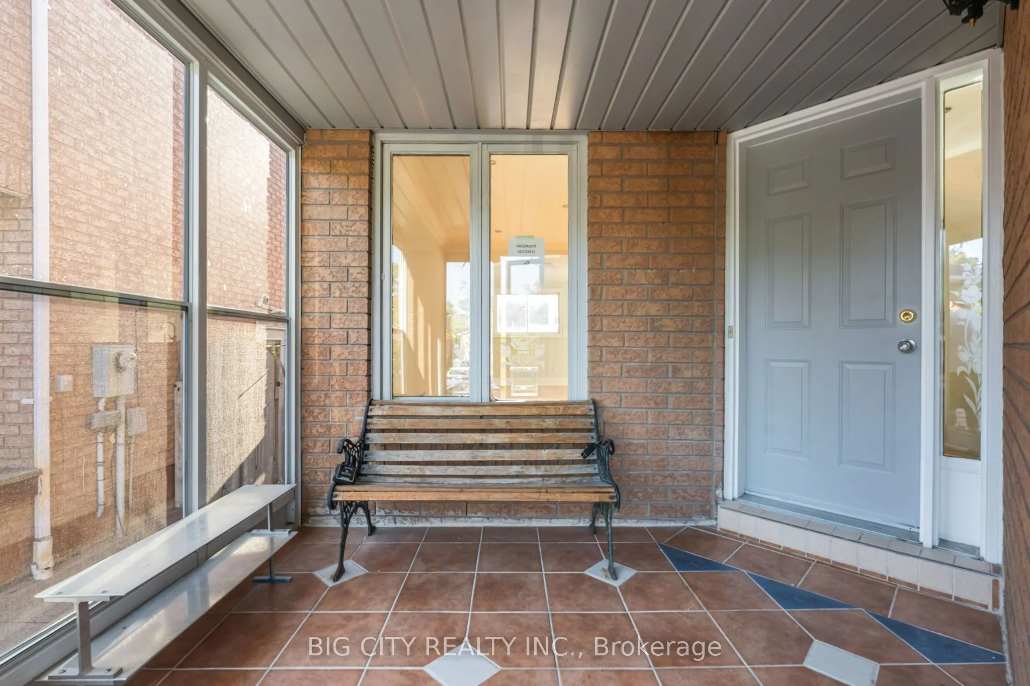 828 Cardington Street