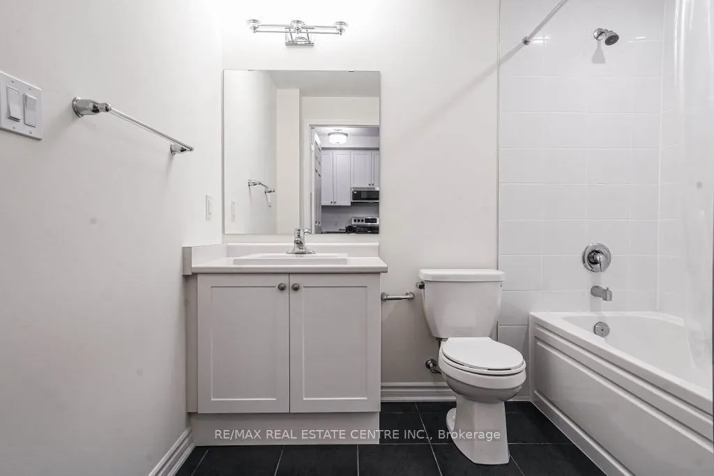 200 Lagerfeld Drive, #402