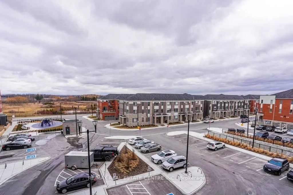 200 Lagerfeld Drive, #402