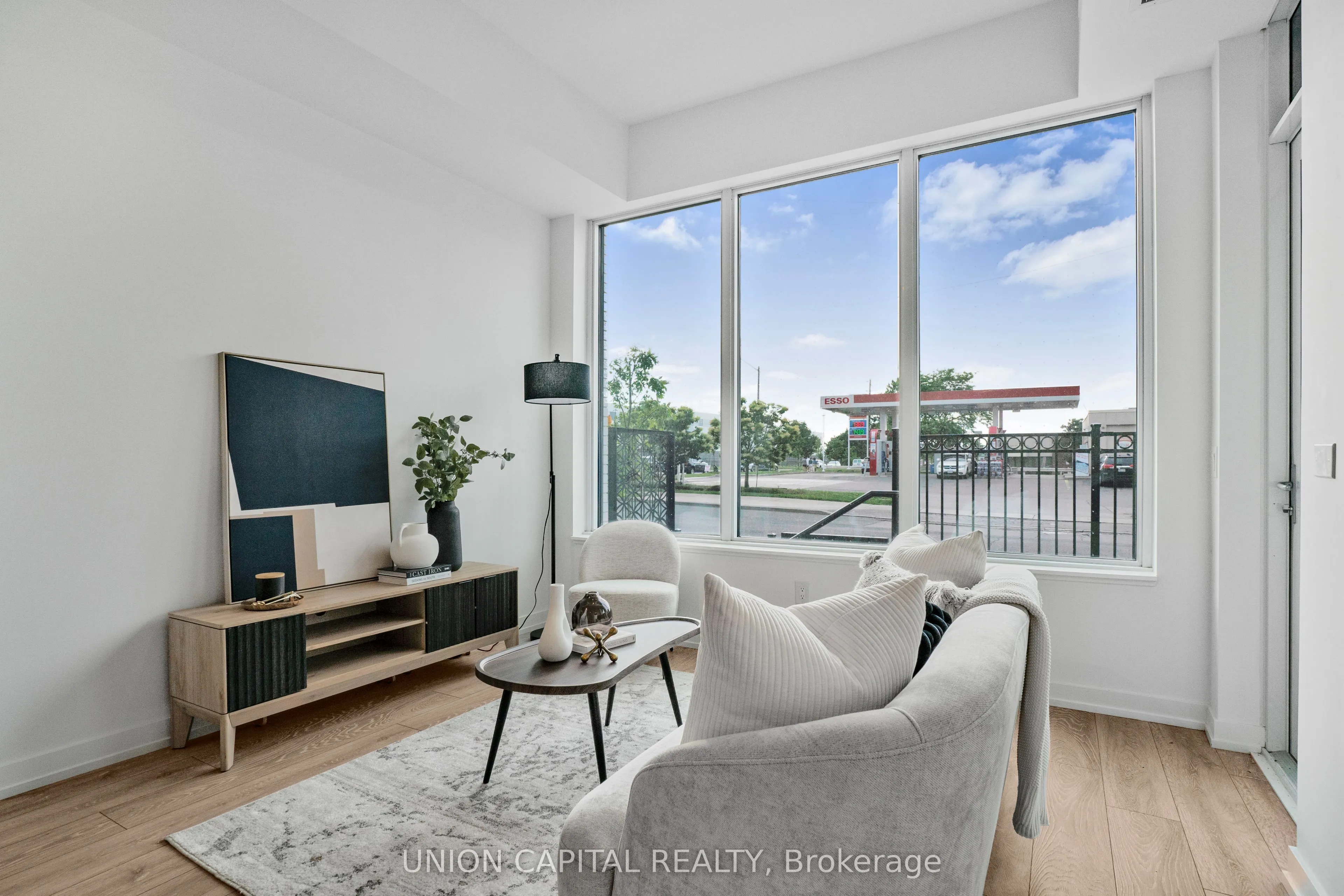 1100 Sheppard Avenue W, #121