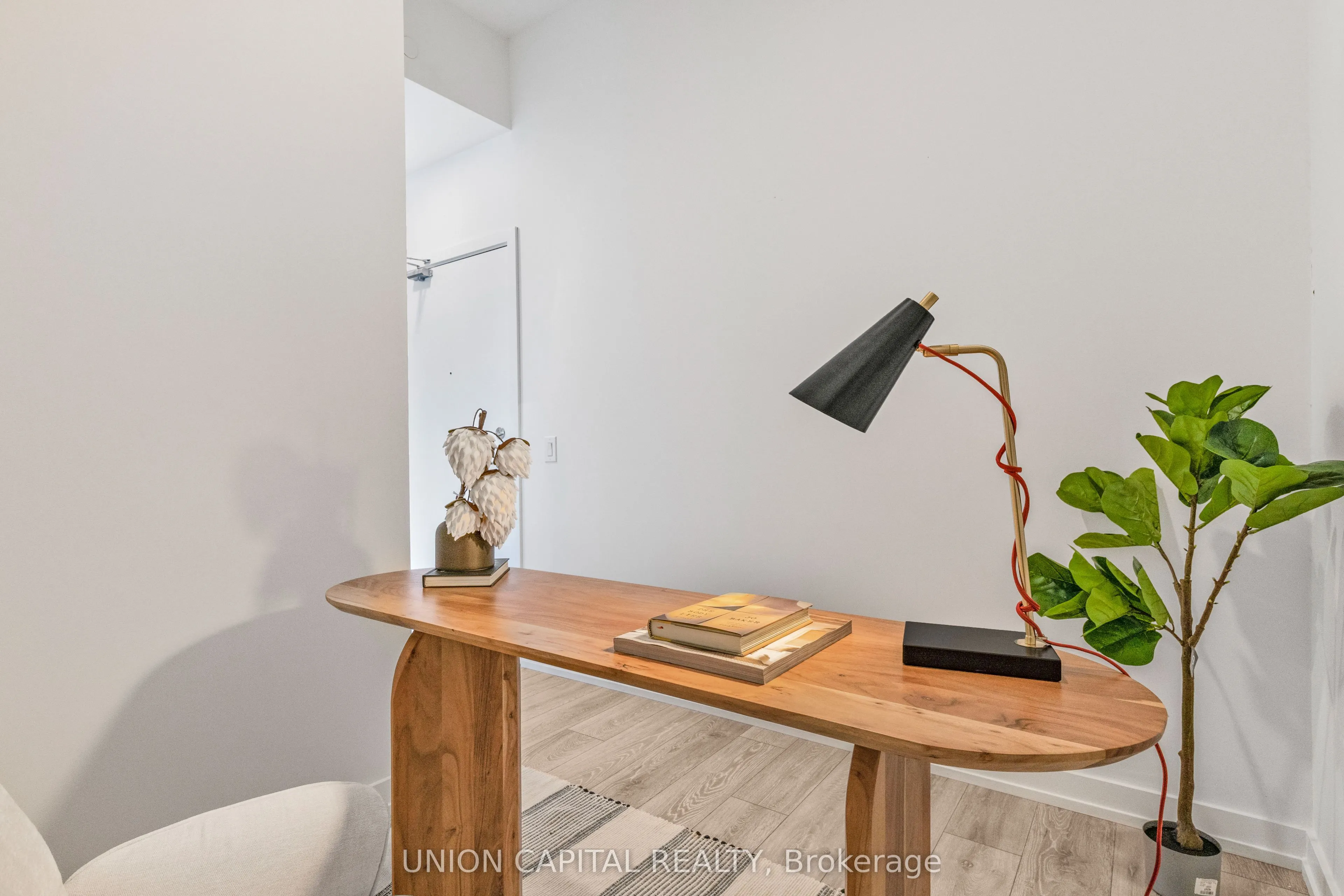1100 Sheppard Avenue W, #121