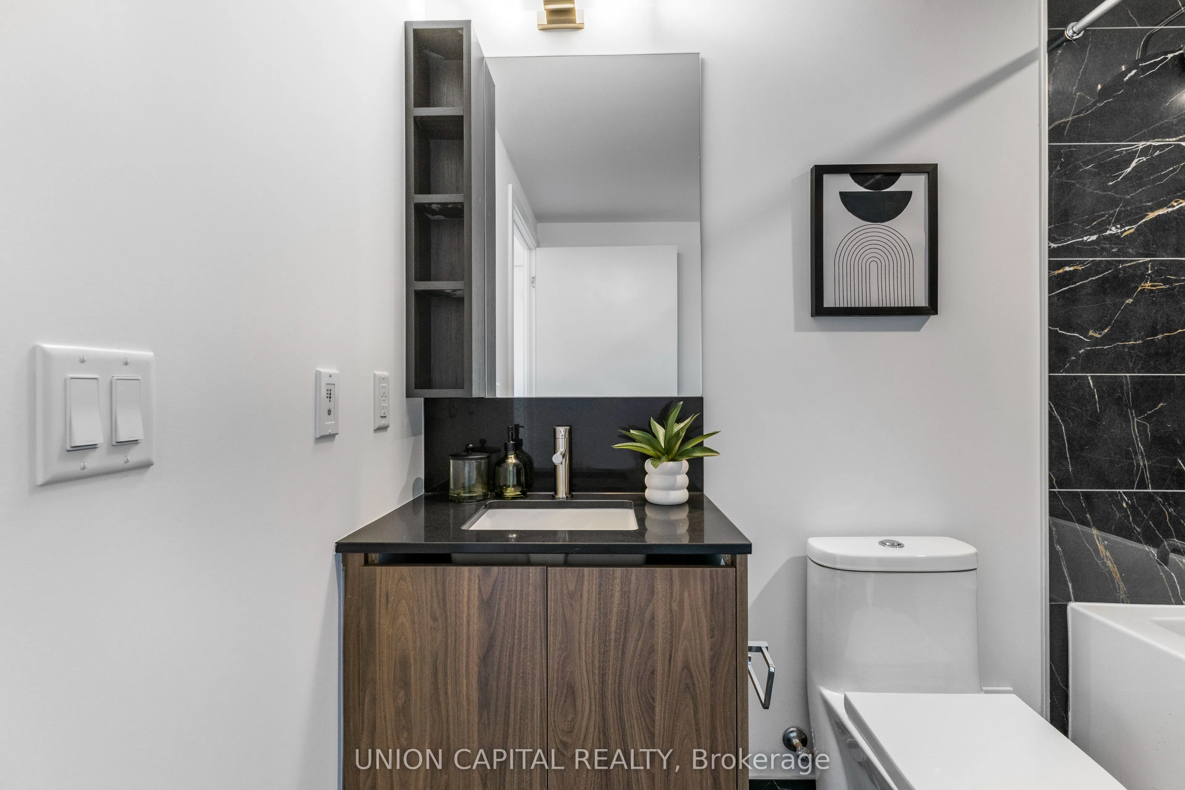 1100 Sheppard Avenue W, #121