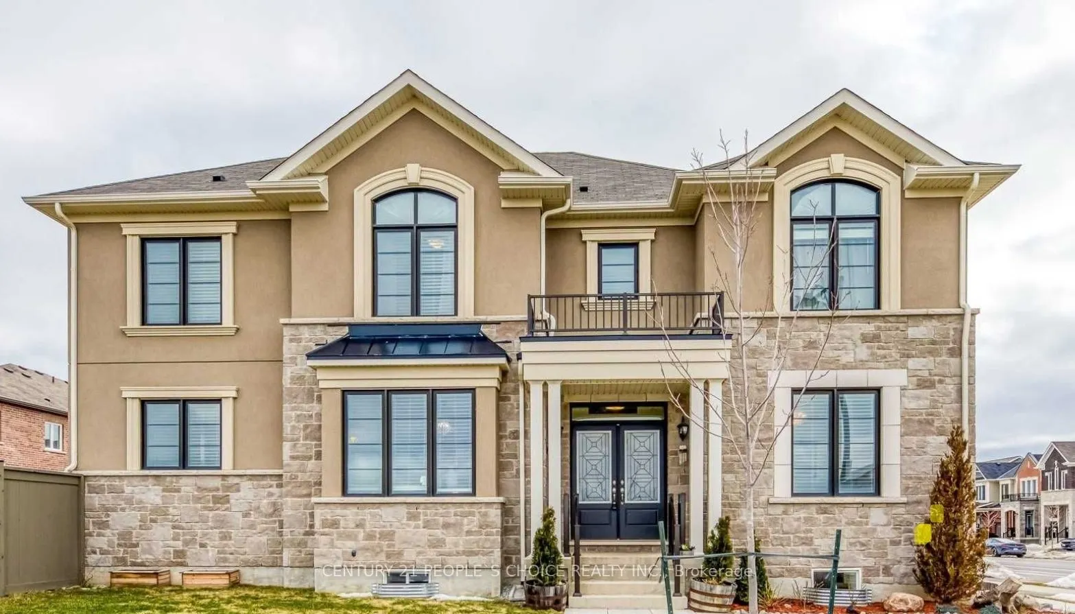 744 Kennedy Circle W