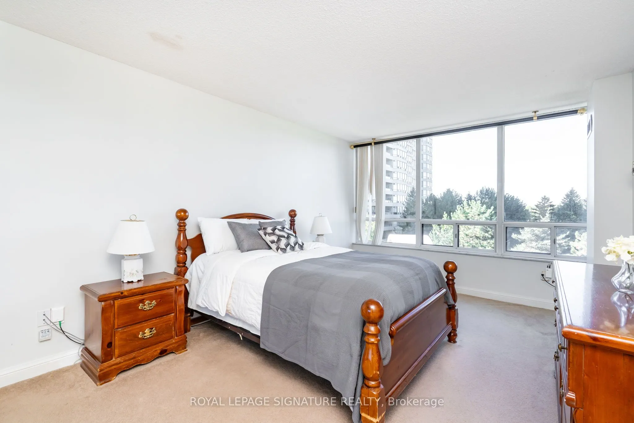 22 Hanover Road, #407