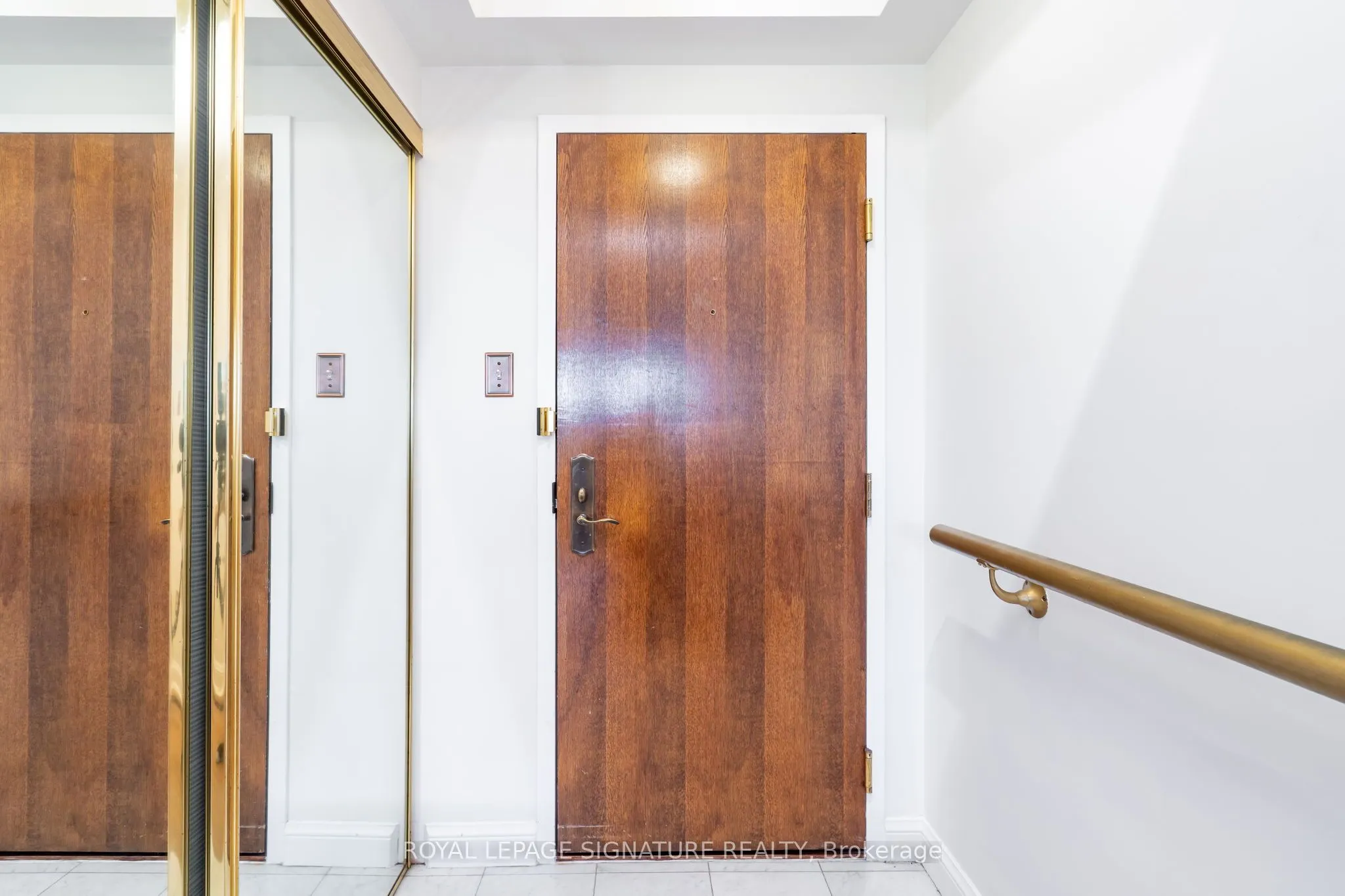 22 Hanover Road, #407