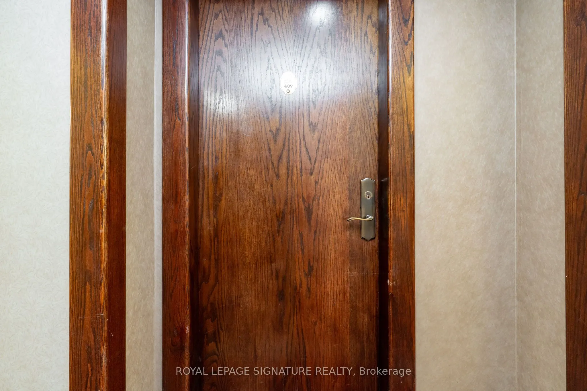 22 Hanover Road, #407