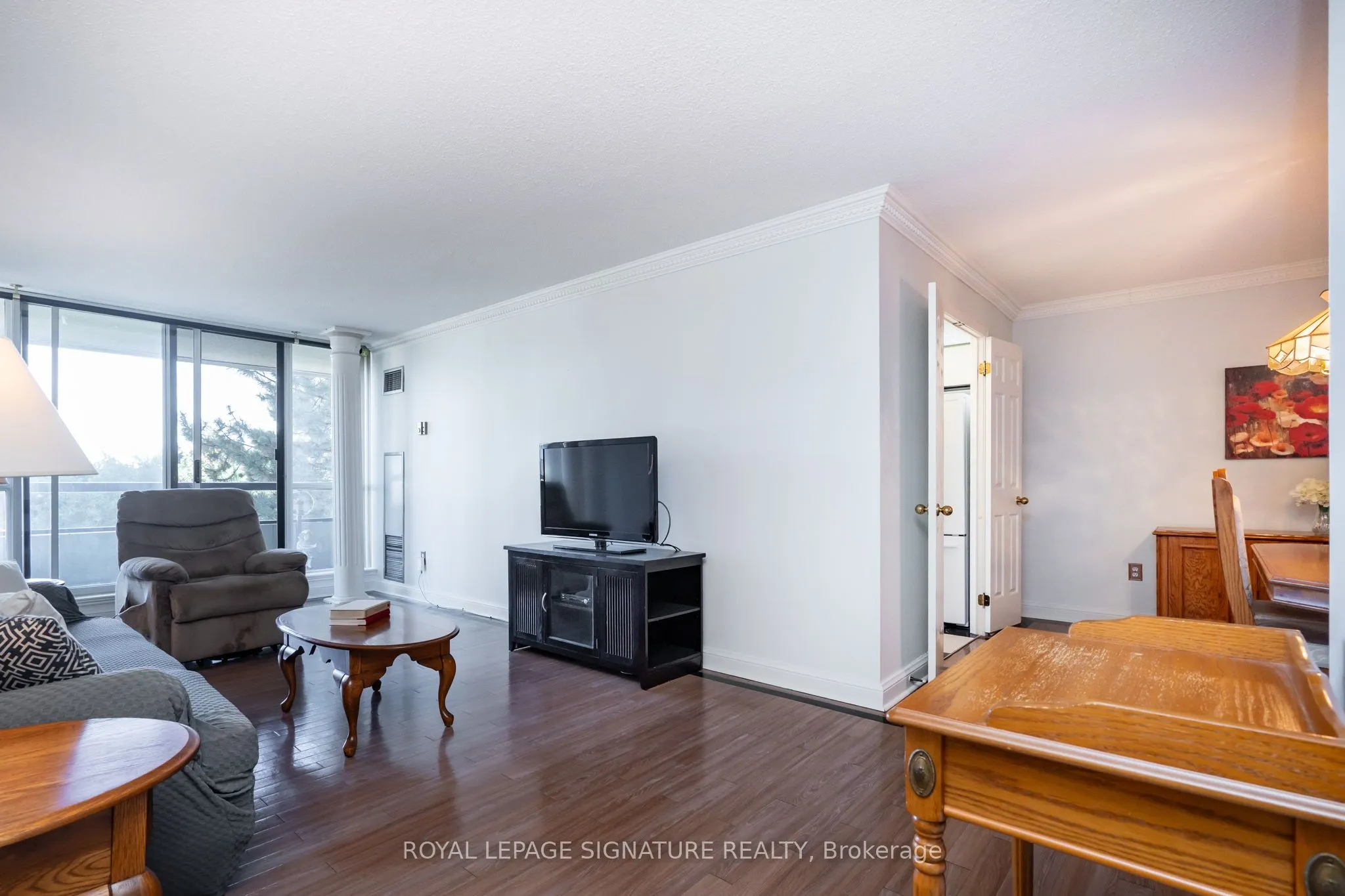 22 Hanover Road, #407