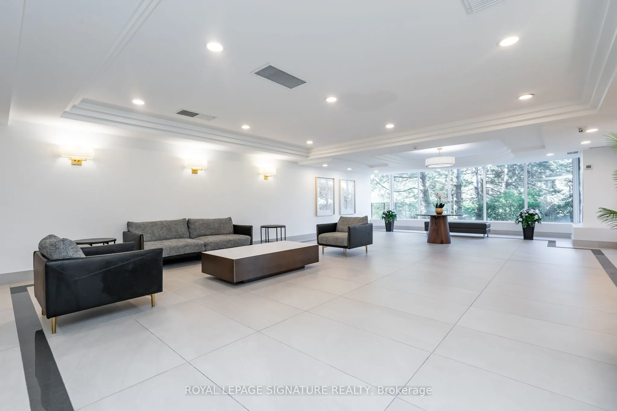 22 Hanover Road, #407