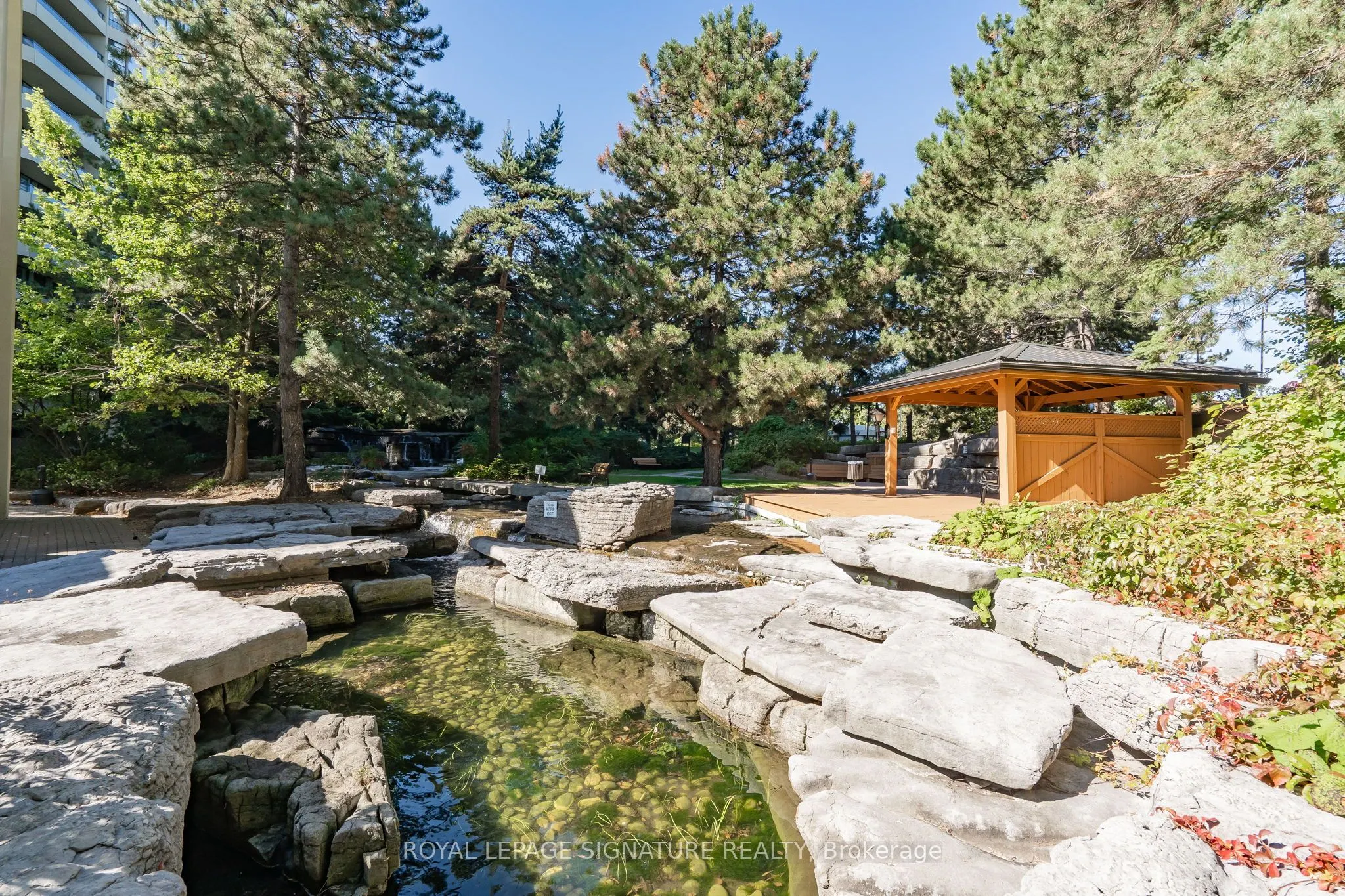 22 Hanover Road, #407