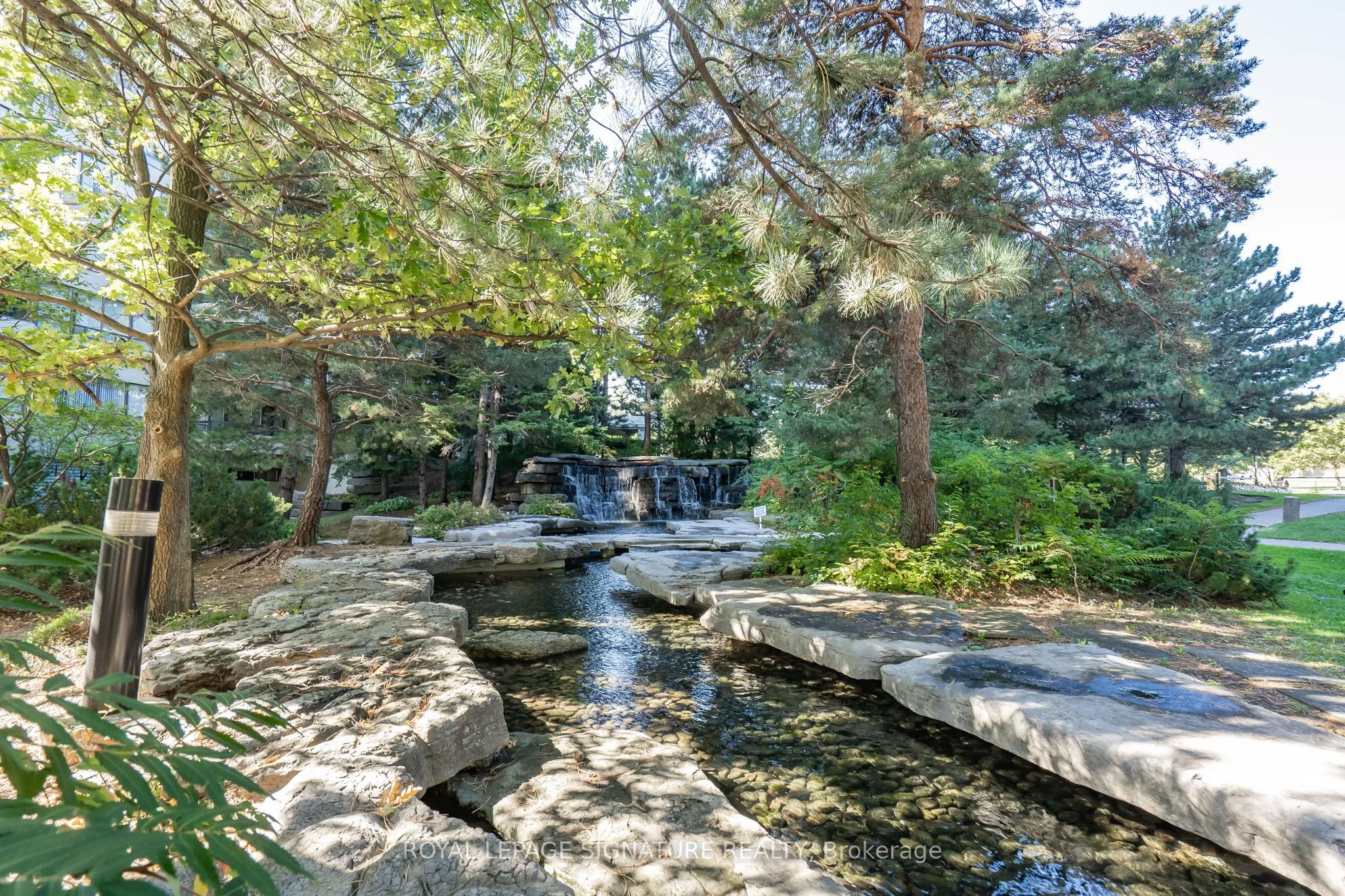 22 Hanover Road, #407