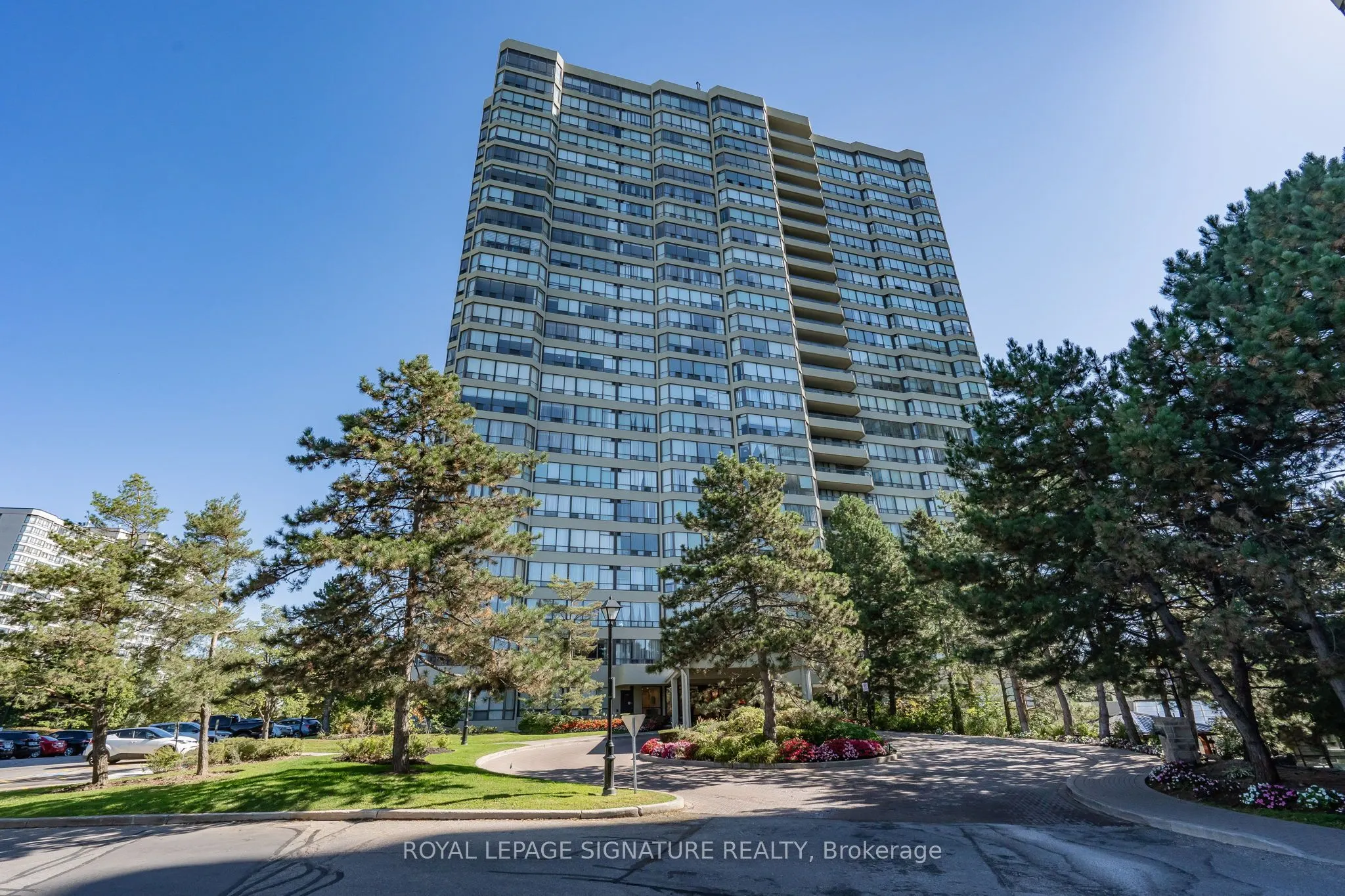 22 Hanover Road, #407