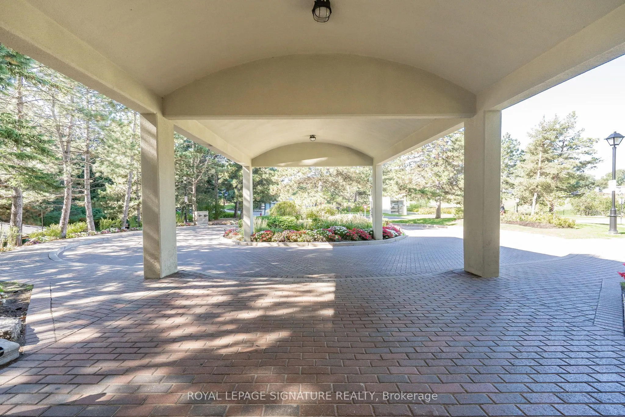 22 Hanover Road, #407