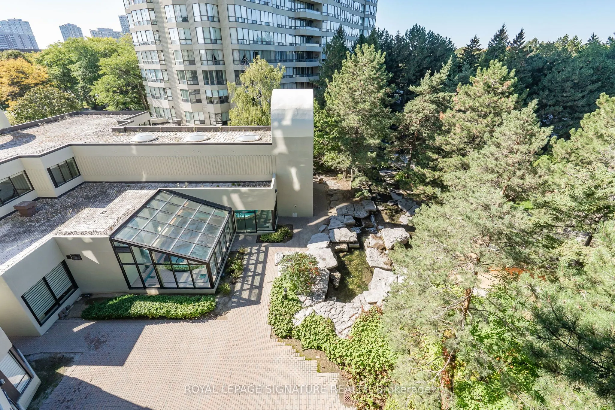 22 Hanover Road, #407
