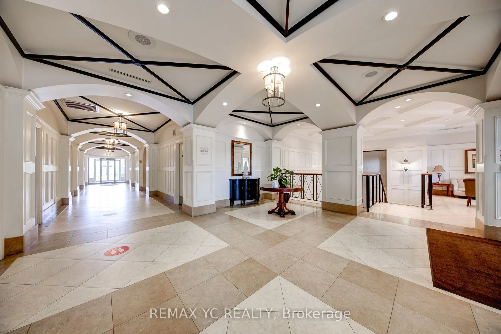 5229 Dundas Street W, #1604