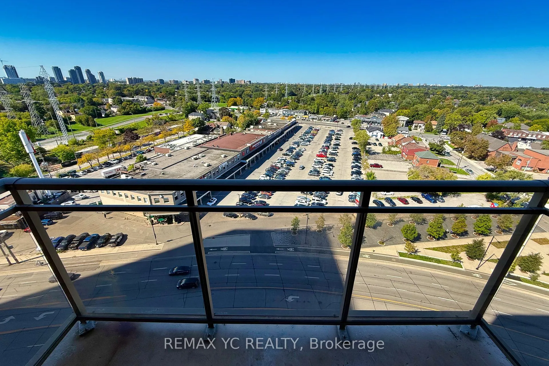 5229 Dundas Street W, #1604
