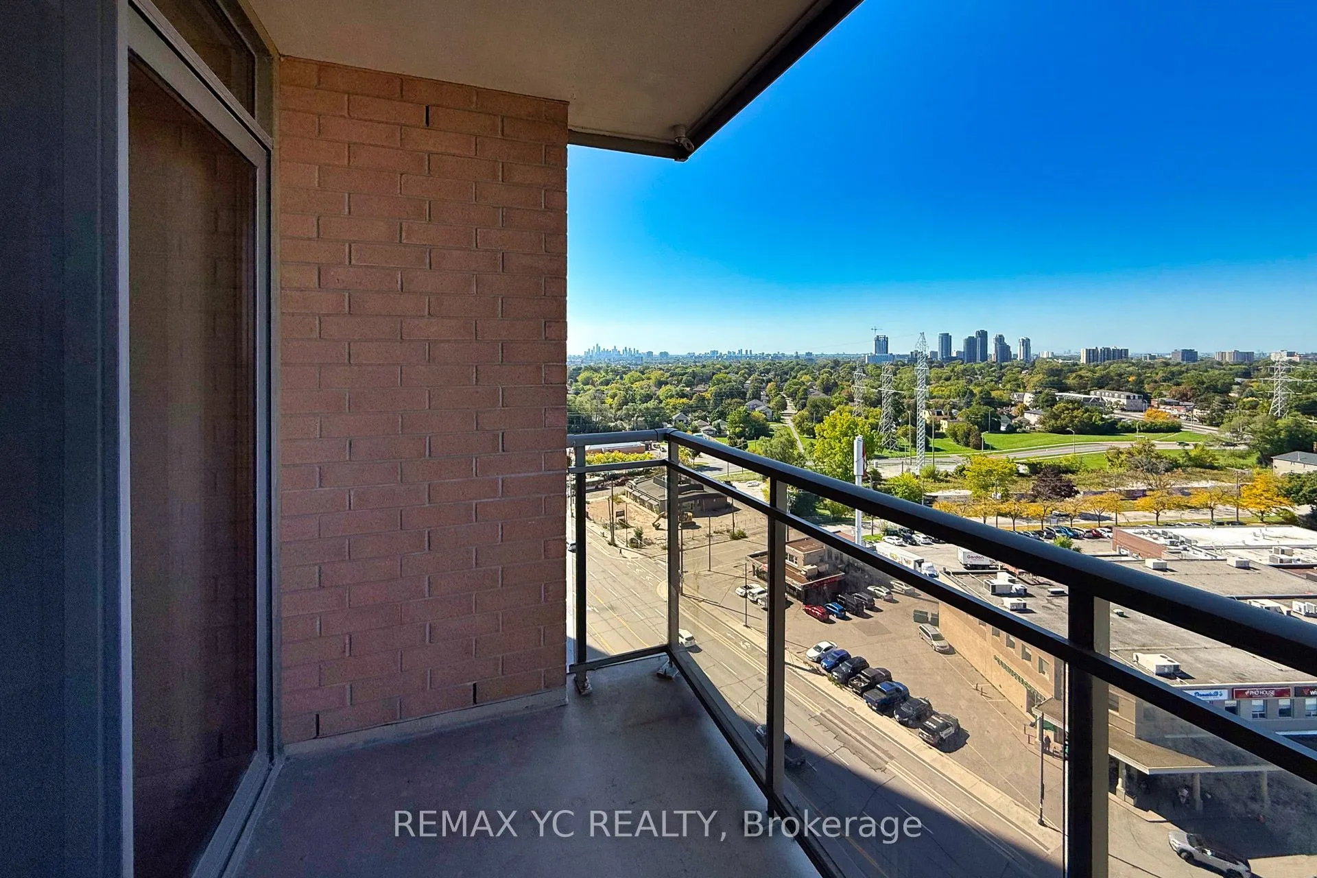 5229 Dundas Street W, #1604