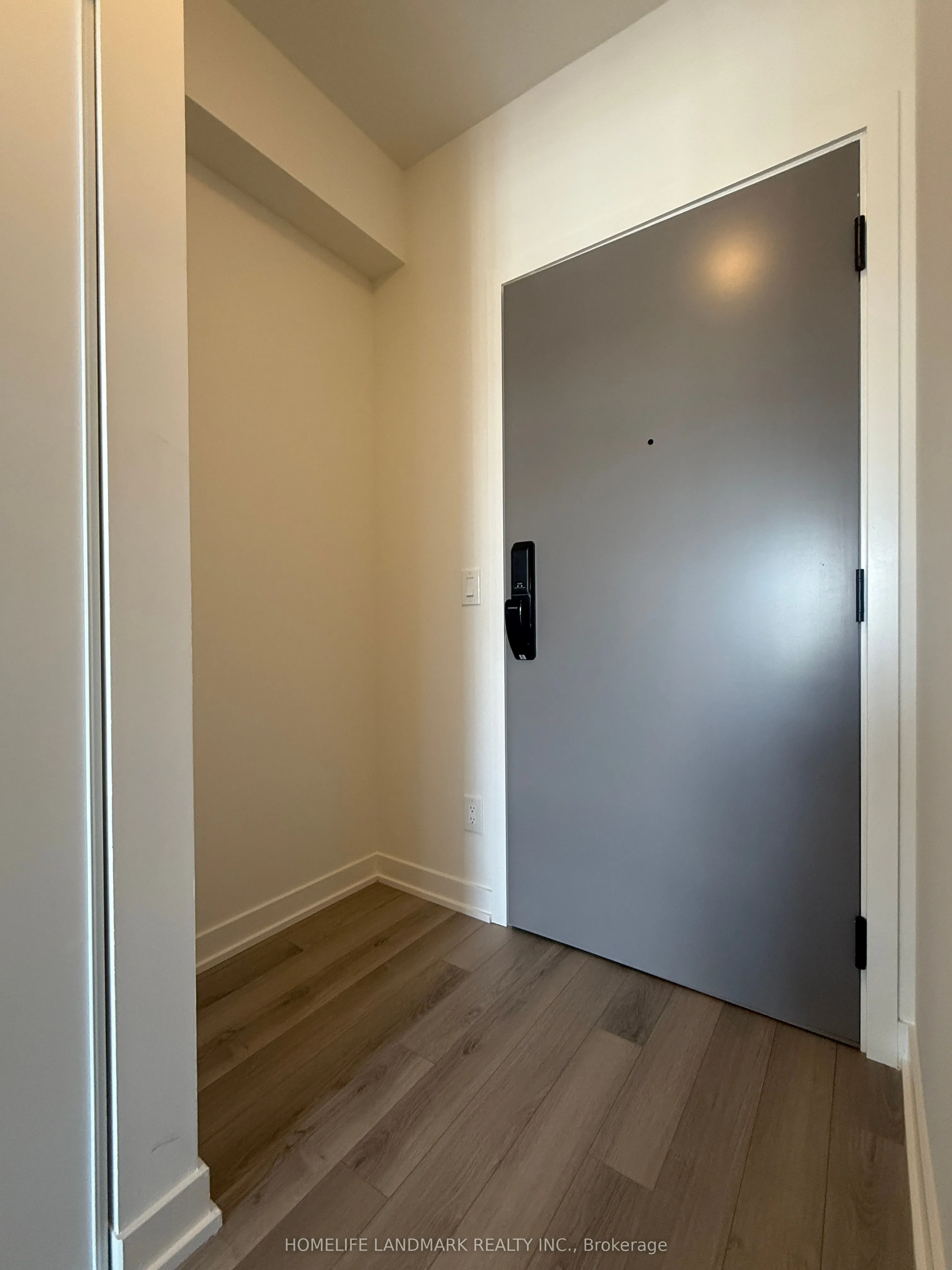3079 Trafalgar Road, #1906